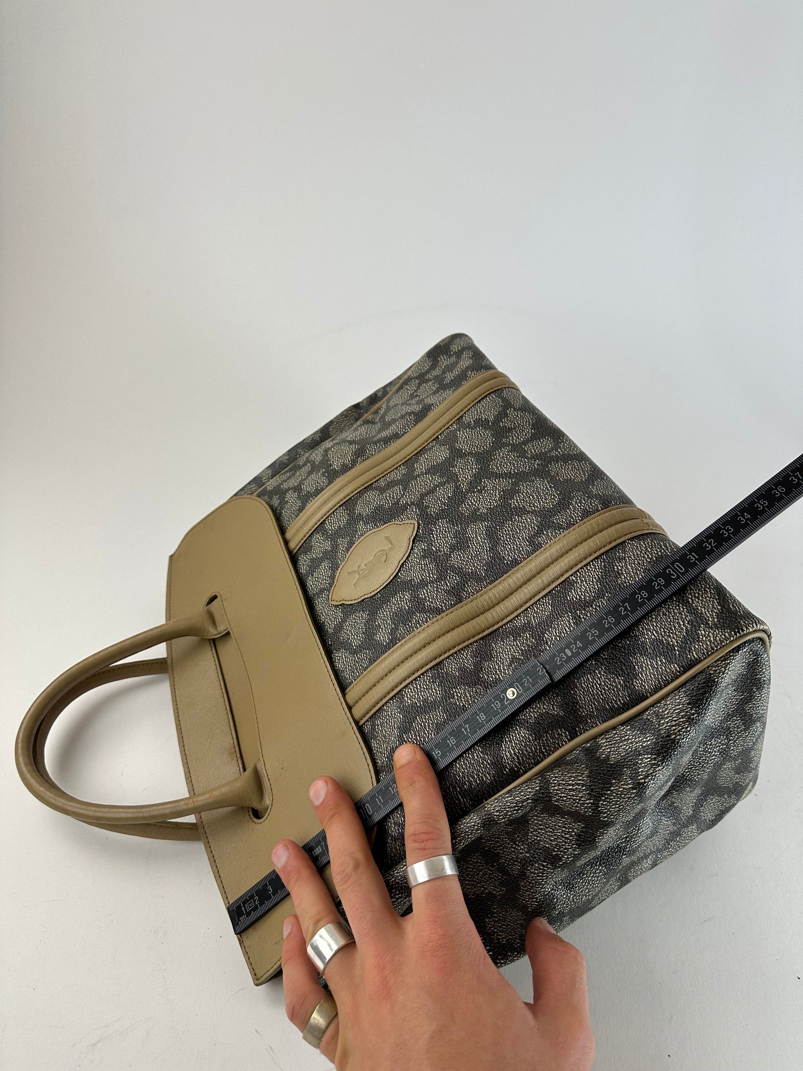 Other Vintage Yves Saint Laurent Stone Monogram Leather Handbag Bl Size ONE SIZE - 9 Thumbnail