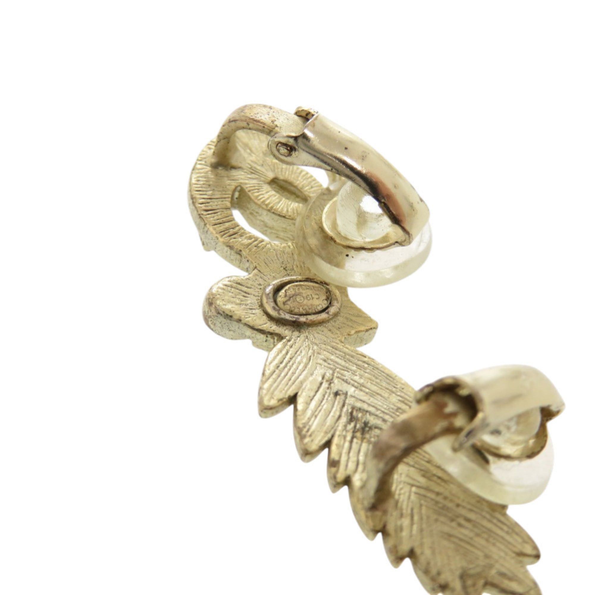 Chanel Excellent condition Chanel Coco Mark Star Feather C19K Metal Faux Pearl Stone Gold Earrings Accessory 1515 CHANEL Size ONE SIZE - 3 Thumbnail