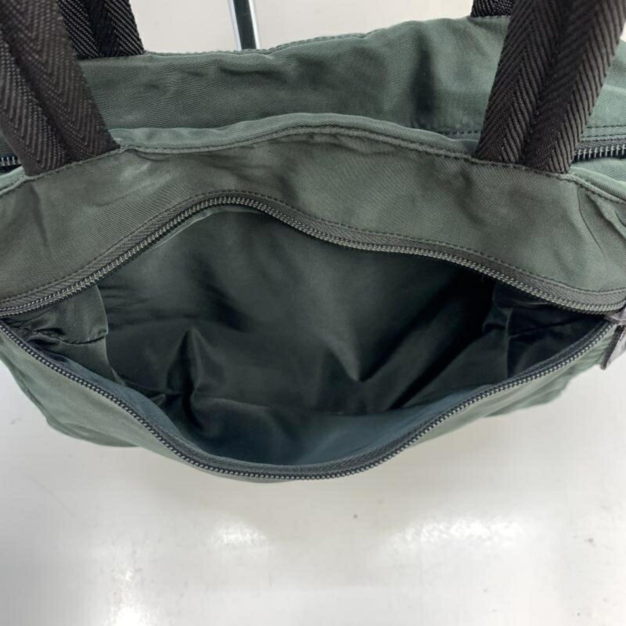 Prada PRADA Triangle Plate Nylon Bag Green Prada Size ONE SIZE - 3 Thumbnail