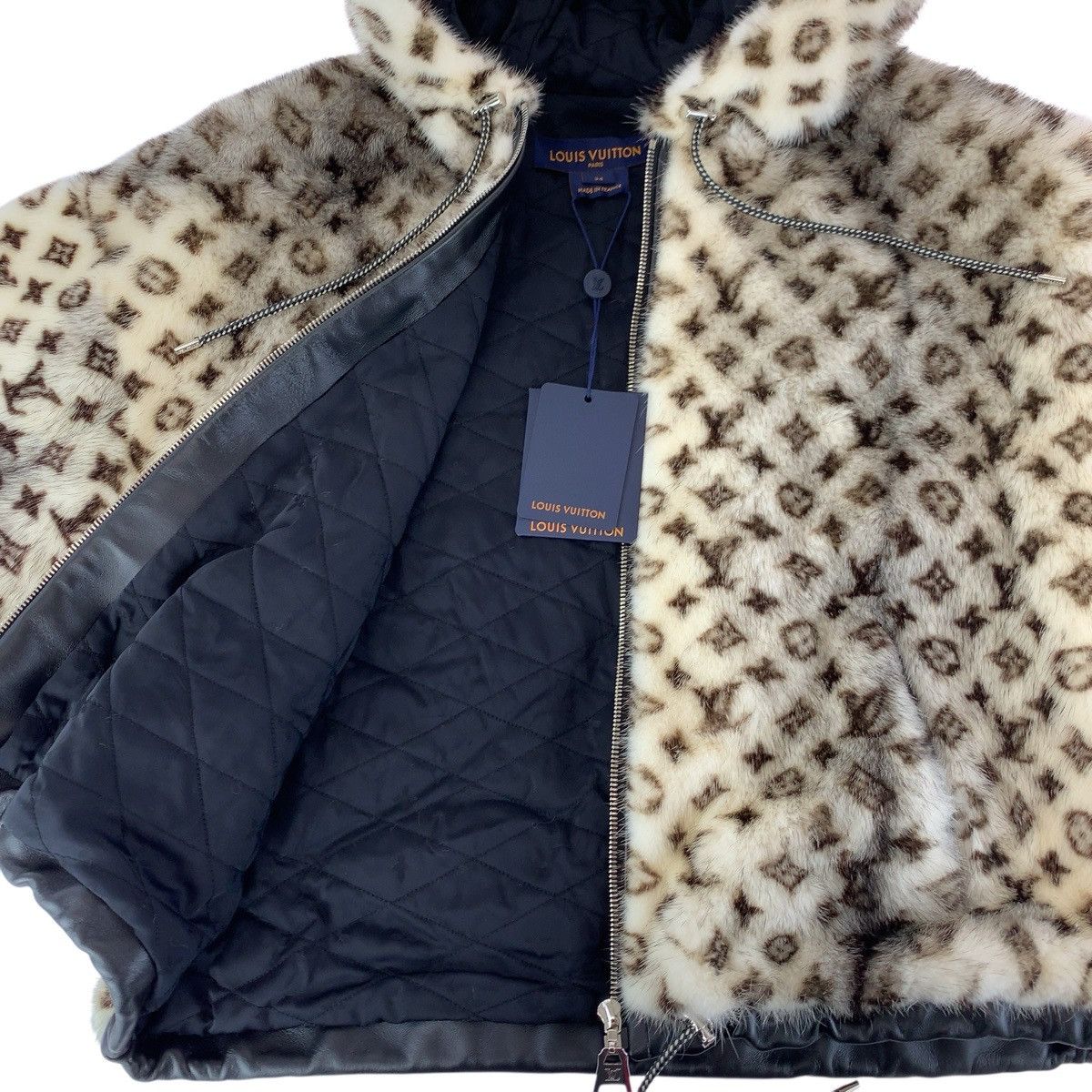 Louis Vuitton Louis Vuitton Louis Vuitton Monogram Mink Jacket Fur Outerwear 1AABOZ DUTY FREE for USA Size ONE SIZE - 5 Thumbnail
