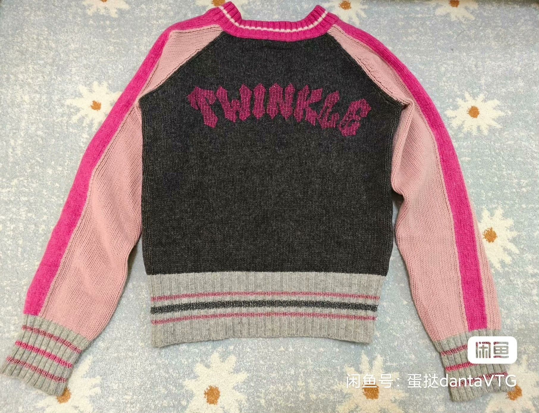 Miss Sixty Miss Sixty Pink Gray Argyle V-Neck Wool Top Size M / US 6-8 / IT 42-44 - 3 Thumbnail