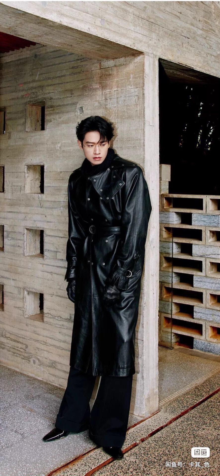Yves Saint Laurent Black Leather Long Coat with Belt Size US S / EU 44-46 / 1 - 4 Thumbnail