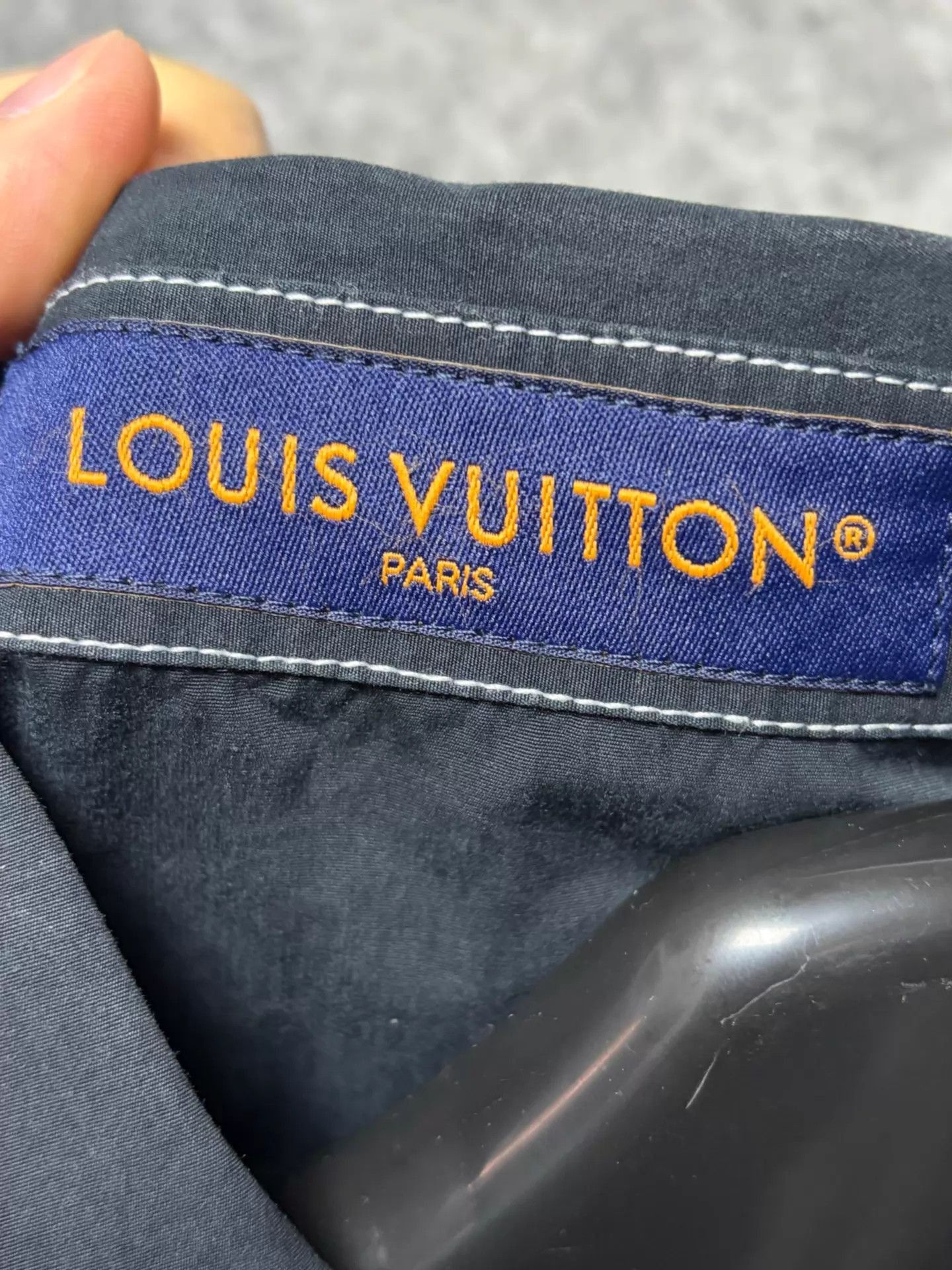 Louis Vuitton Black Short Sleeve Button-Up Shirt XL Size US XL / EU 56 / 4 - 3 Thumbnail