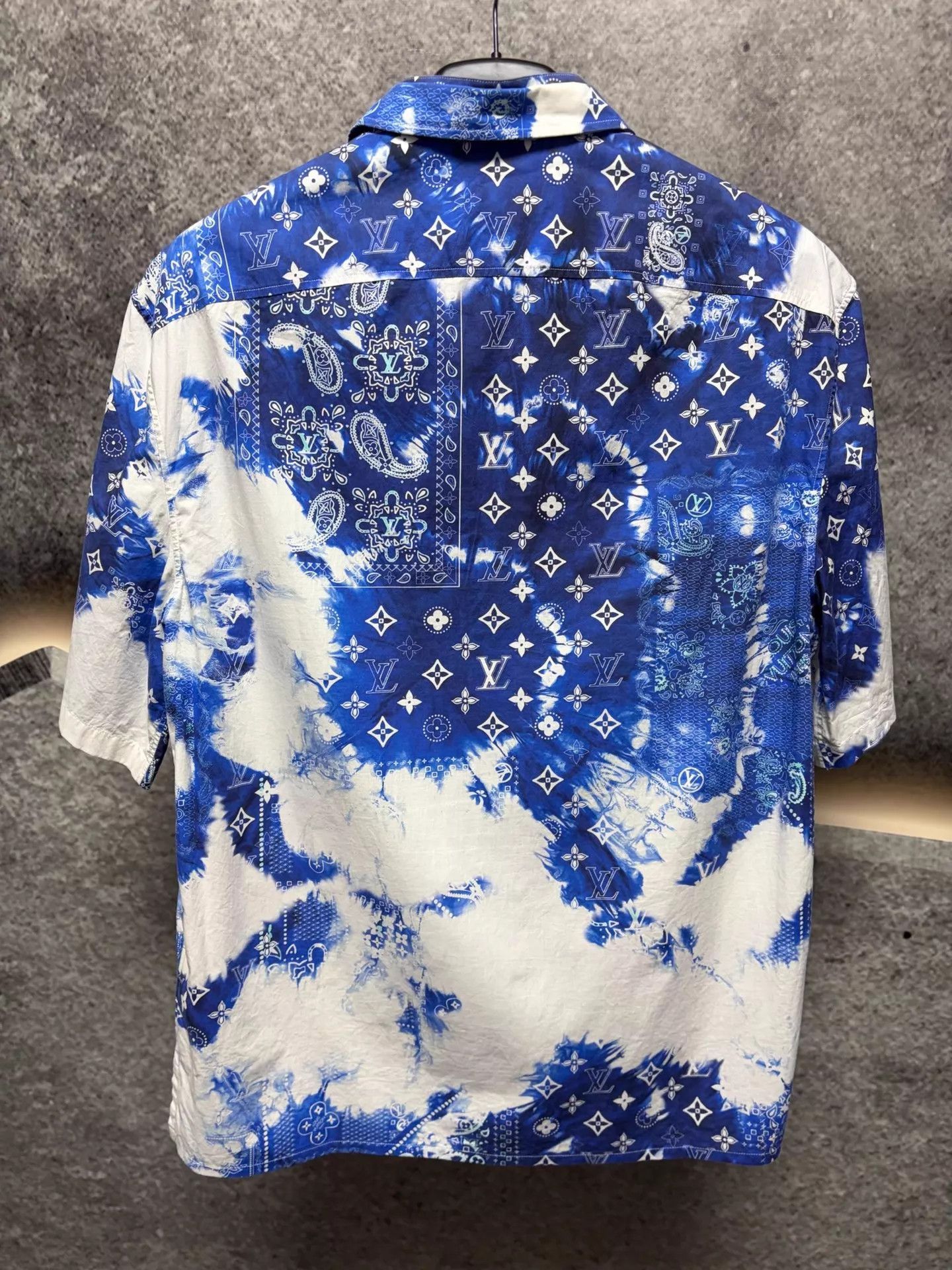 Louis Vuitton Blue Patterned Short Sleeve Button-Up Shirt Size US M / EU 48-50 / 2 - 2 Thumbnail