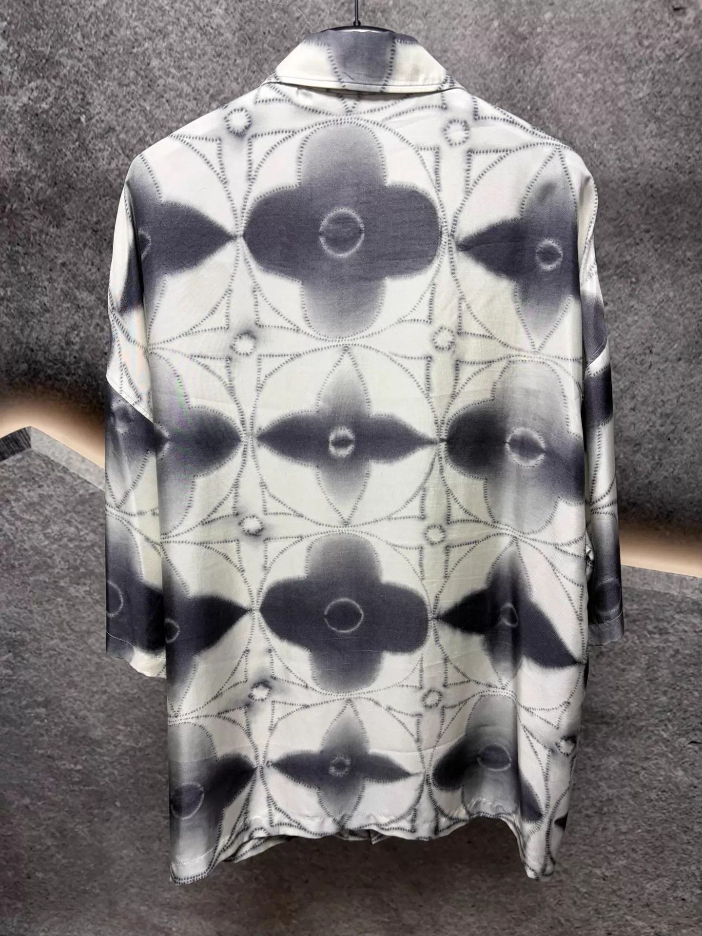 Louis Vuitton Multi Pattern Button-Up Shirt Size US L / EU 52-54 / 3 - 2 Thumbnail
