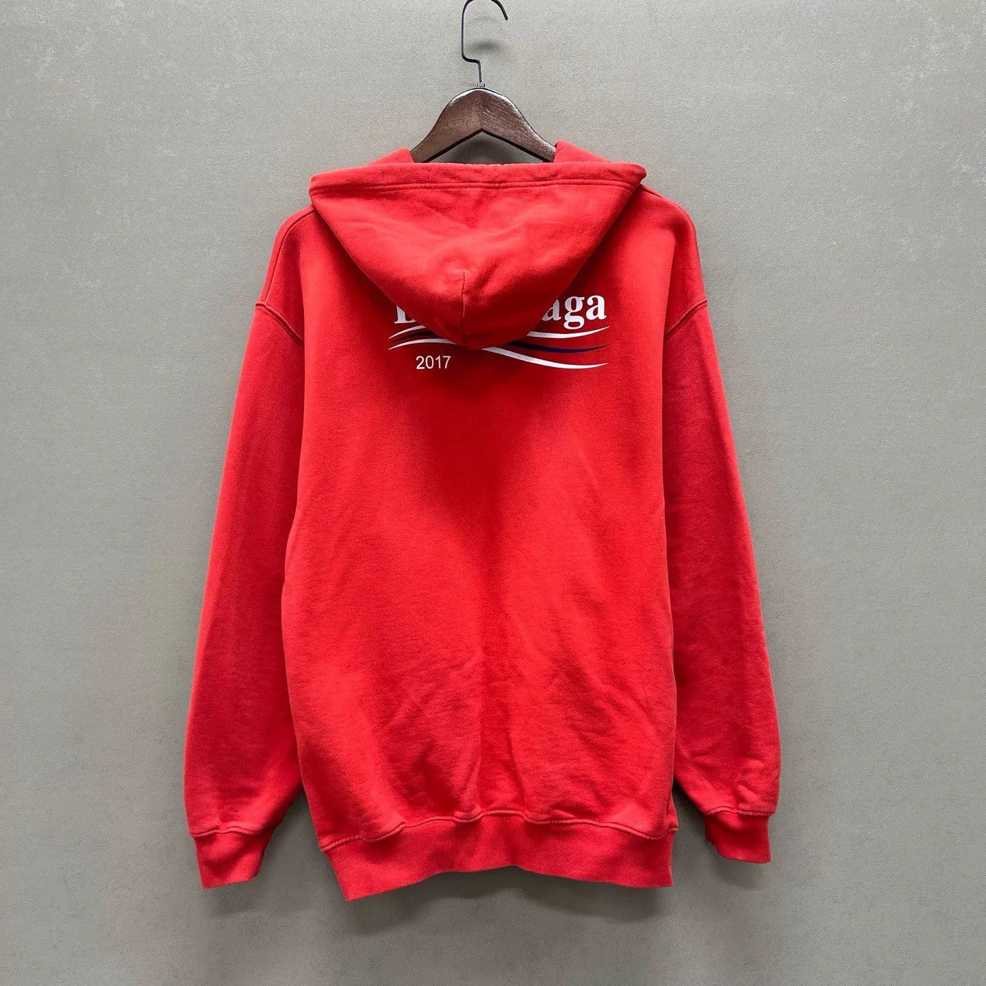 Balenciaga Red Oversized Hoodie with Front Pocket Size US XS / EU 42 / 0 - 2 Thumbnail