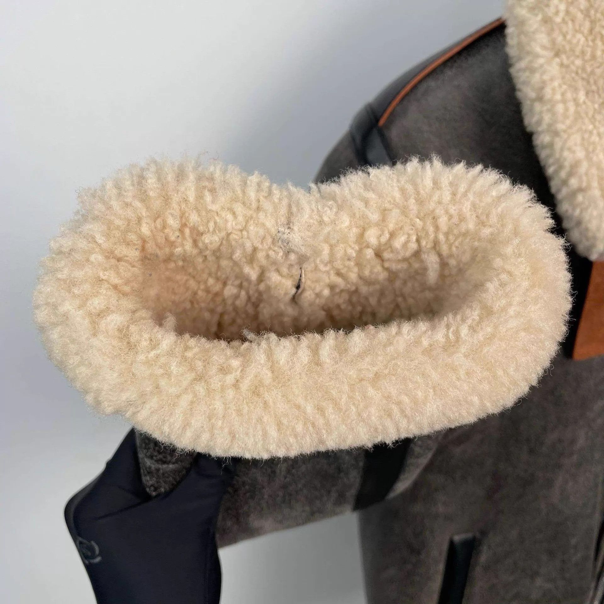 Acne Studios Brown Shearling Collar Leather Jacket Size S Size US S / EU 44-46 / 1 - 3 Thumbnail
