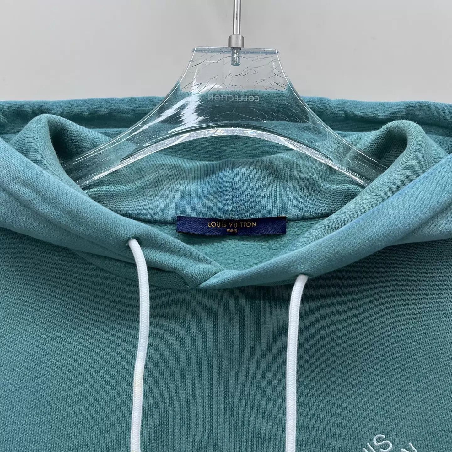 Louis Vuitton Green Hoodie with Drawstrings and Front Pocket Size US M / EU 48-50 / 2 - 3 Thumbnail
