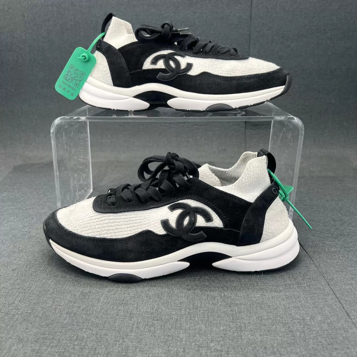Chanel Multi Color Knit Low Top Sneakers Size 7 Size US 7 / EU 40 - 2 Thumbnail