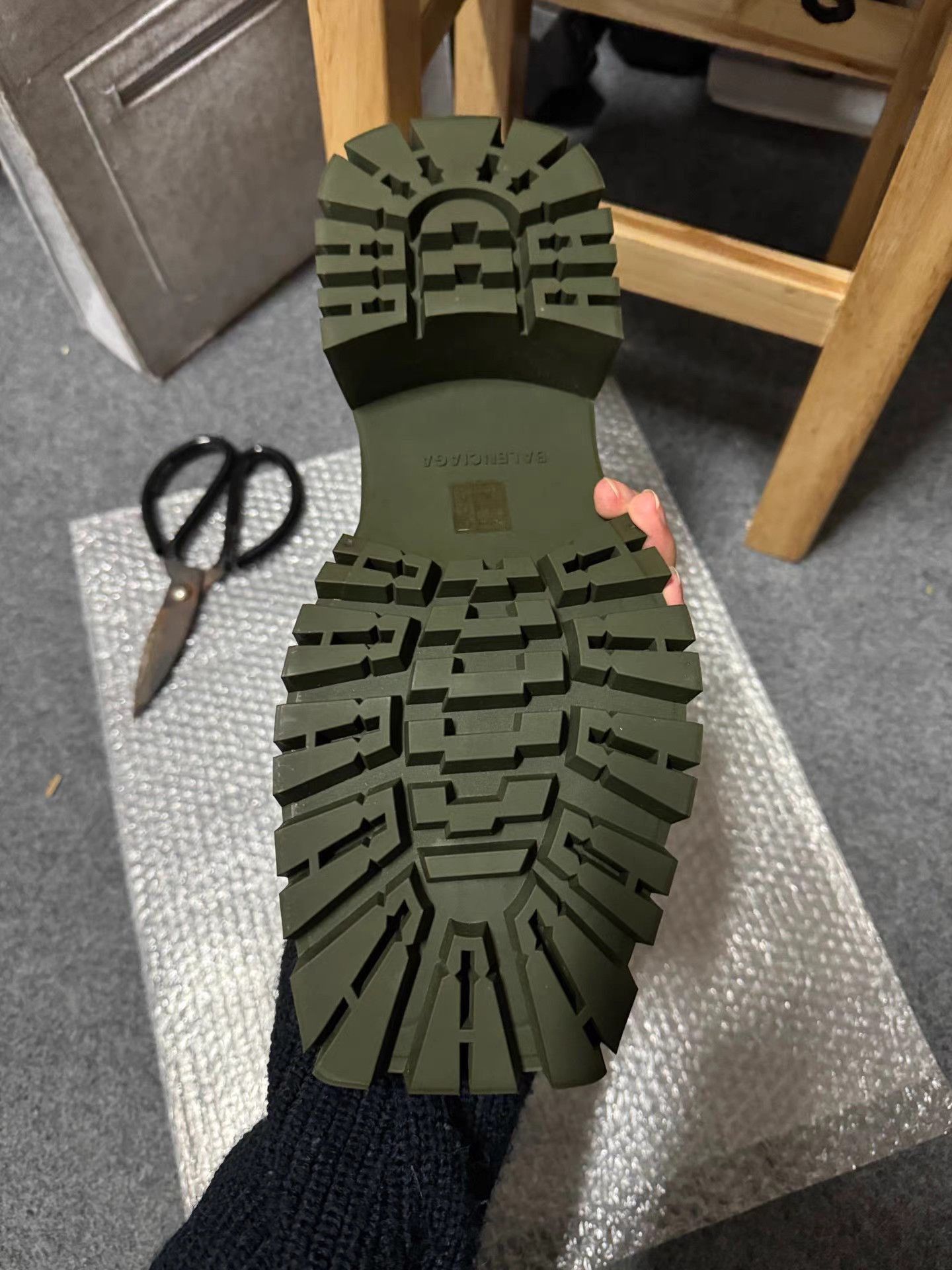 Balenciaga Green Chunky-Sole Rain Boots Size US 9 / EU 42 - 8 Thumbnail