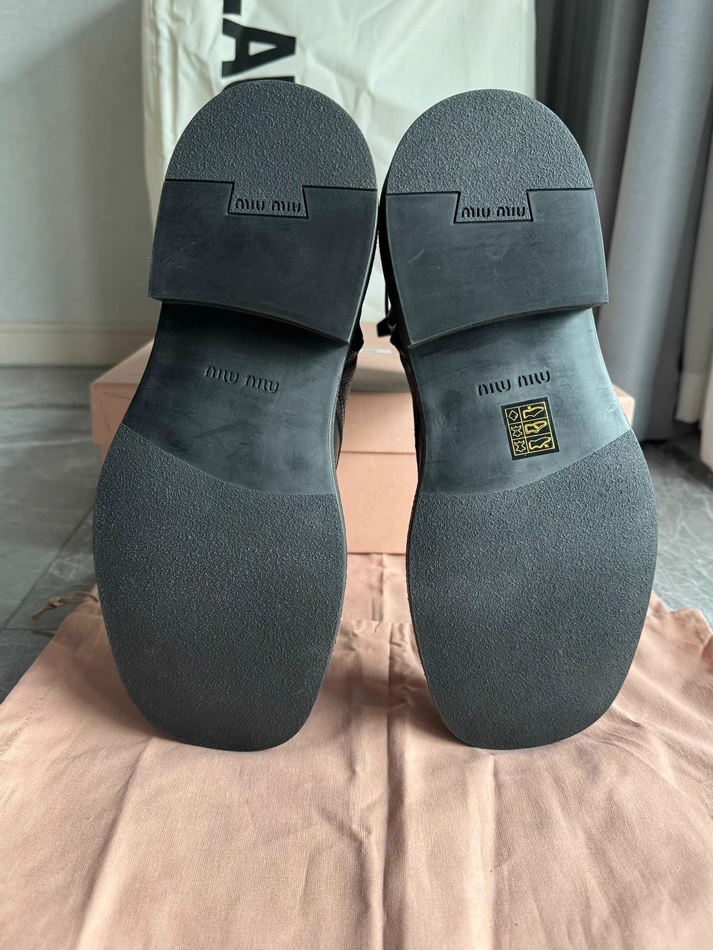 Miu Miu Black Leather Combat Boots Size 7 Size US 7 / EU 40 - 8 Thumbnail