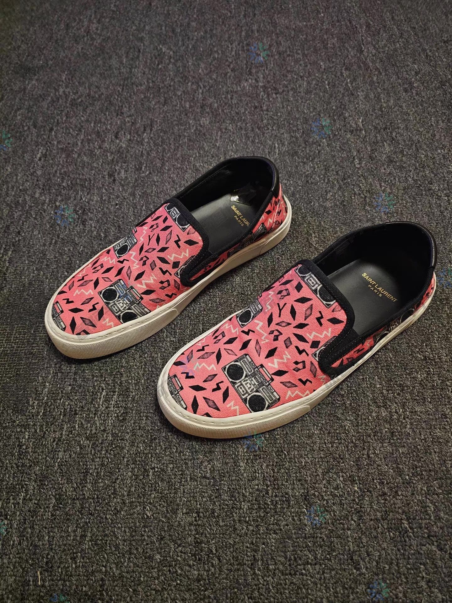 Saint Laurent Paris Pink Printed Slip-On Shoes Size 8 Size US 8 / EU 41 - 3 Thumbnail