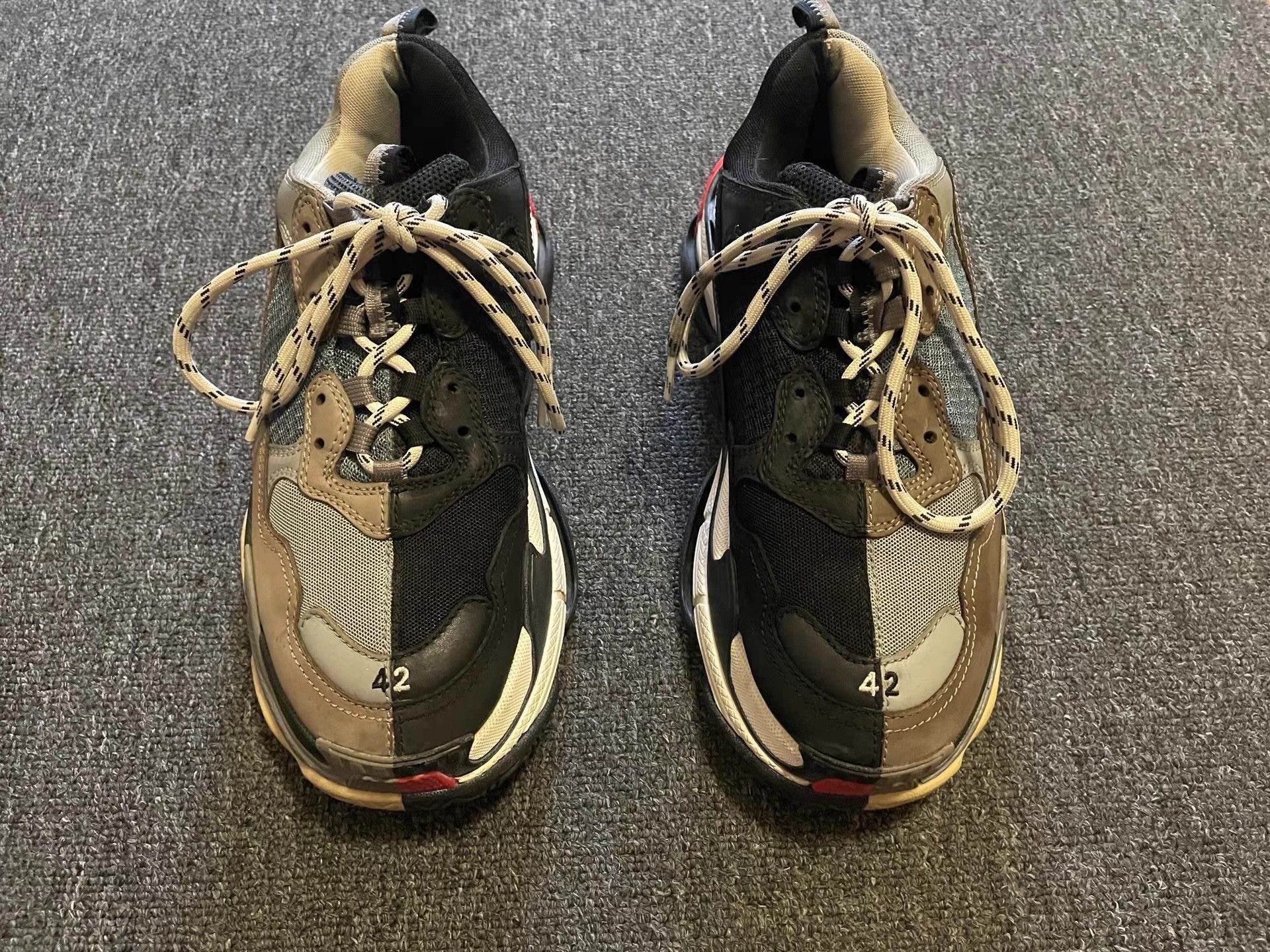 Balenciaga Multi-Color Low-Top Sneakers Size 9 Size US 9 / EU 42 - 2 Thumbnail