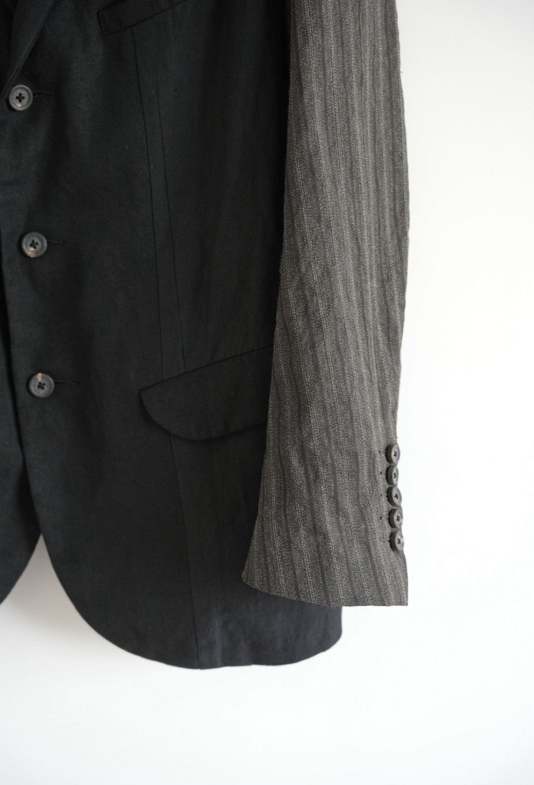 Ziggy Chen Black Blazer with Striped Sleeves Size M Size US M / EU 48-50 / 2 - 4 Thumbnail