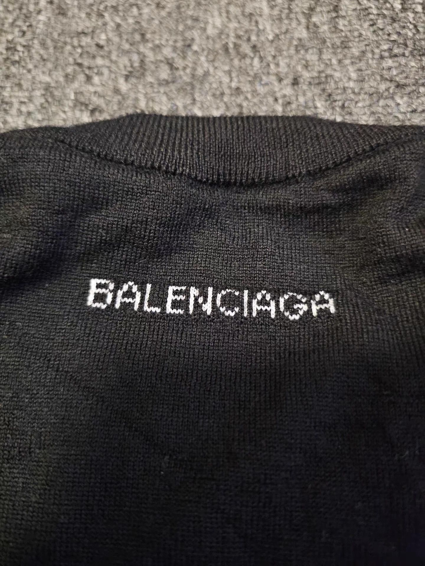Balenciaga Black Long-Sleeve Crewneck Sweatshirt Size US M / EU 48-50 / 2 - 4 Thumbnail