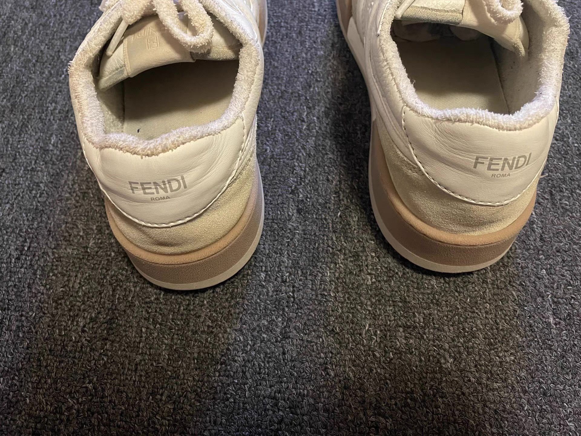 Fendi Beige Low-Top Sneakers Size 9 Size US 9 / EU 42 - 3 Thumbnail