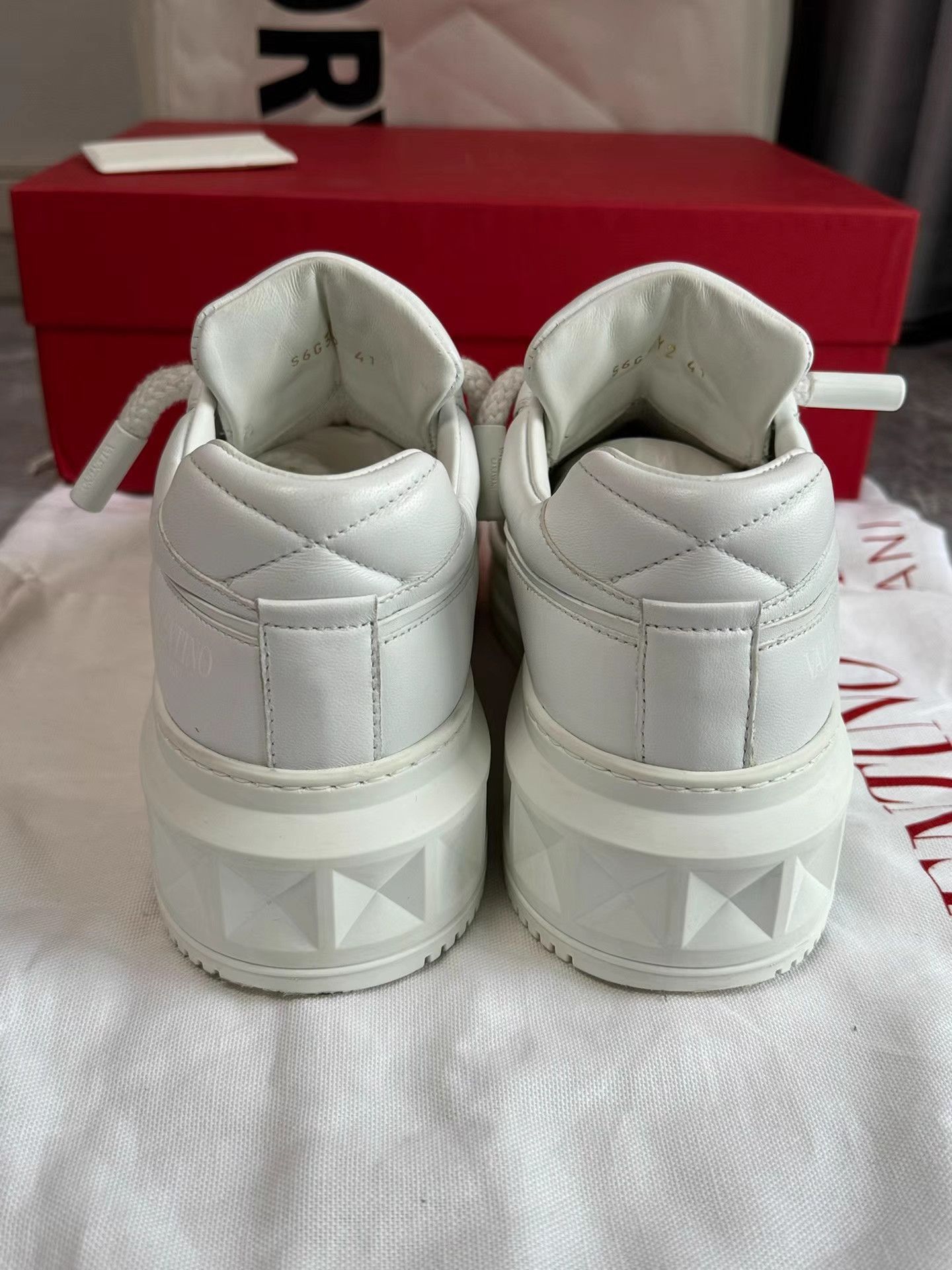 Valentino White Low-Top Platform Sneakers Size 8 Size US 8 / EU 41 - 7 Thumbnail