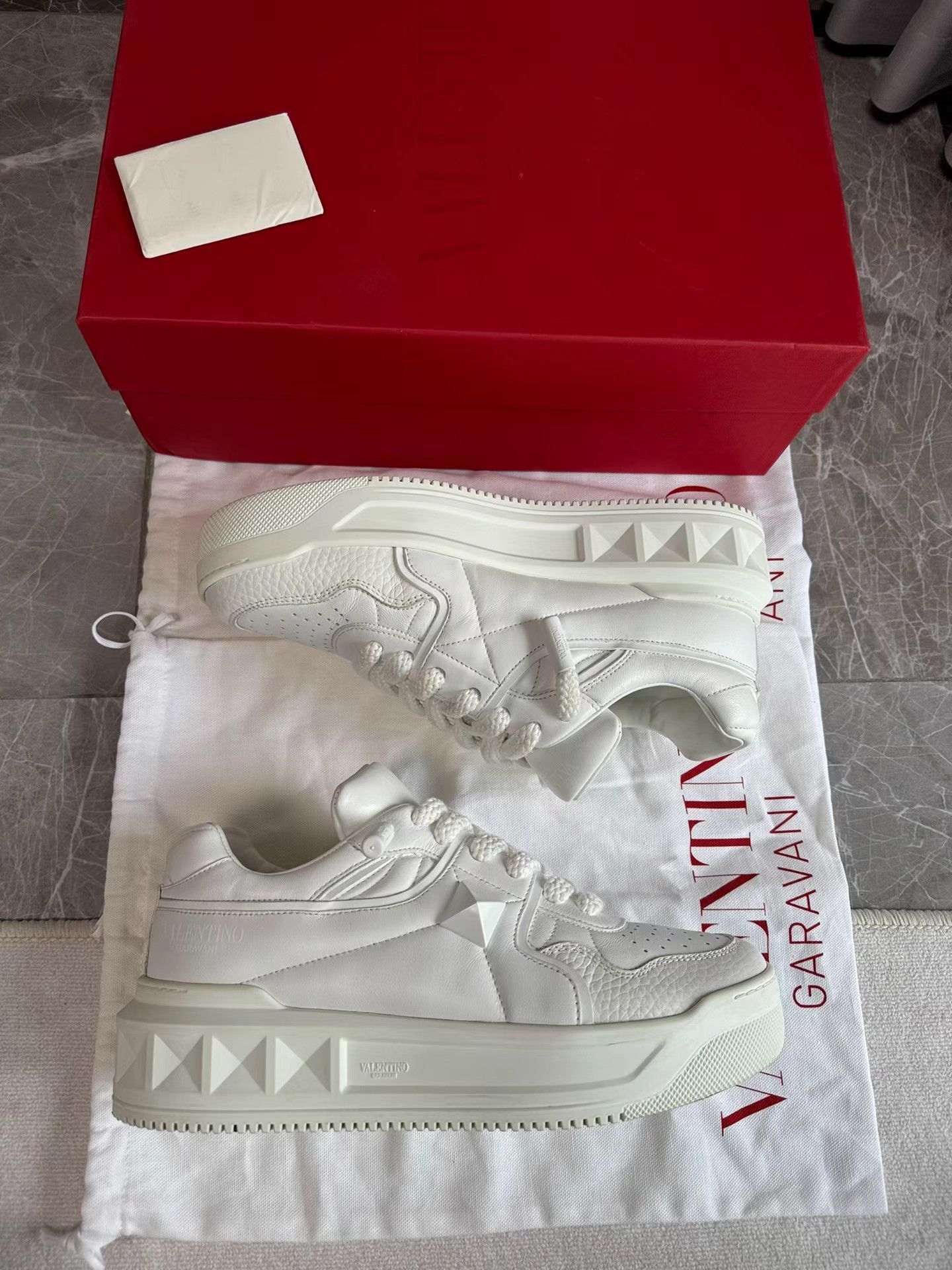 Valentino White Low-Top Platform Sneakers Size 8 Size US 8 / EU 41 - 6 Thumbnail