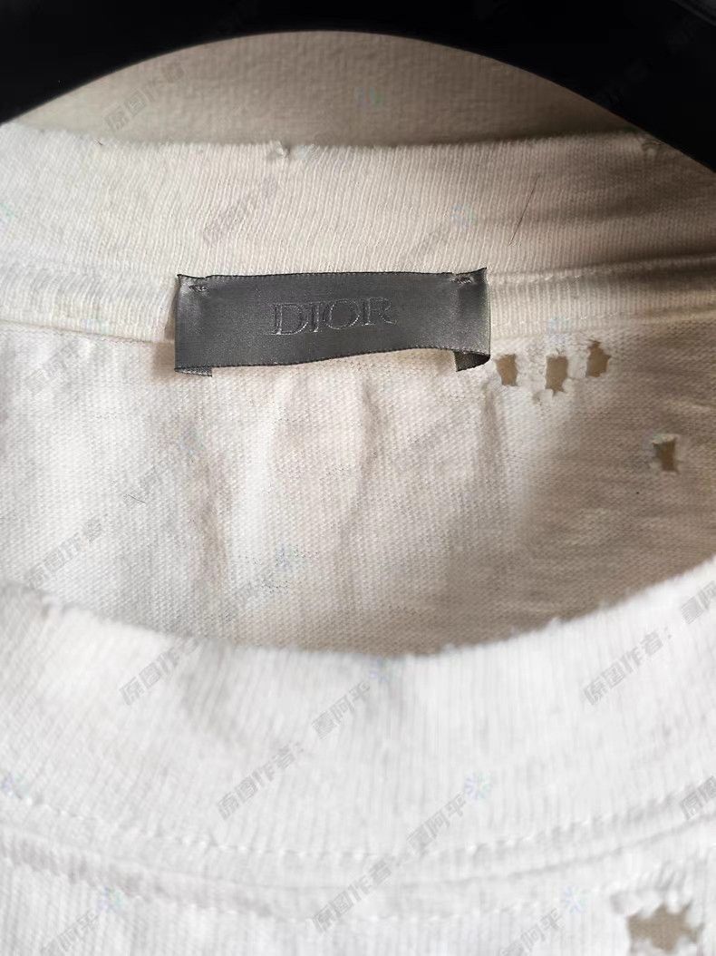 Dior Distressed White Short-Sleeve T-Shirt Size US L / EU 52-54 / 3 - 6 Thumbnail