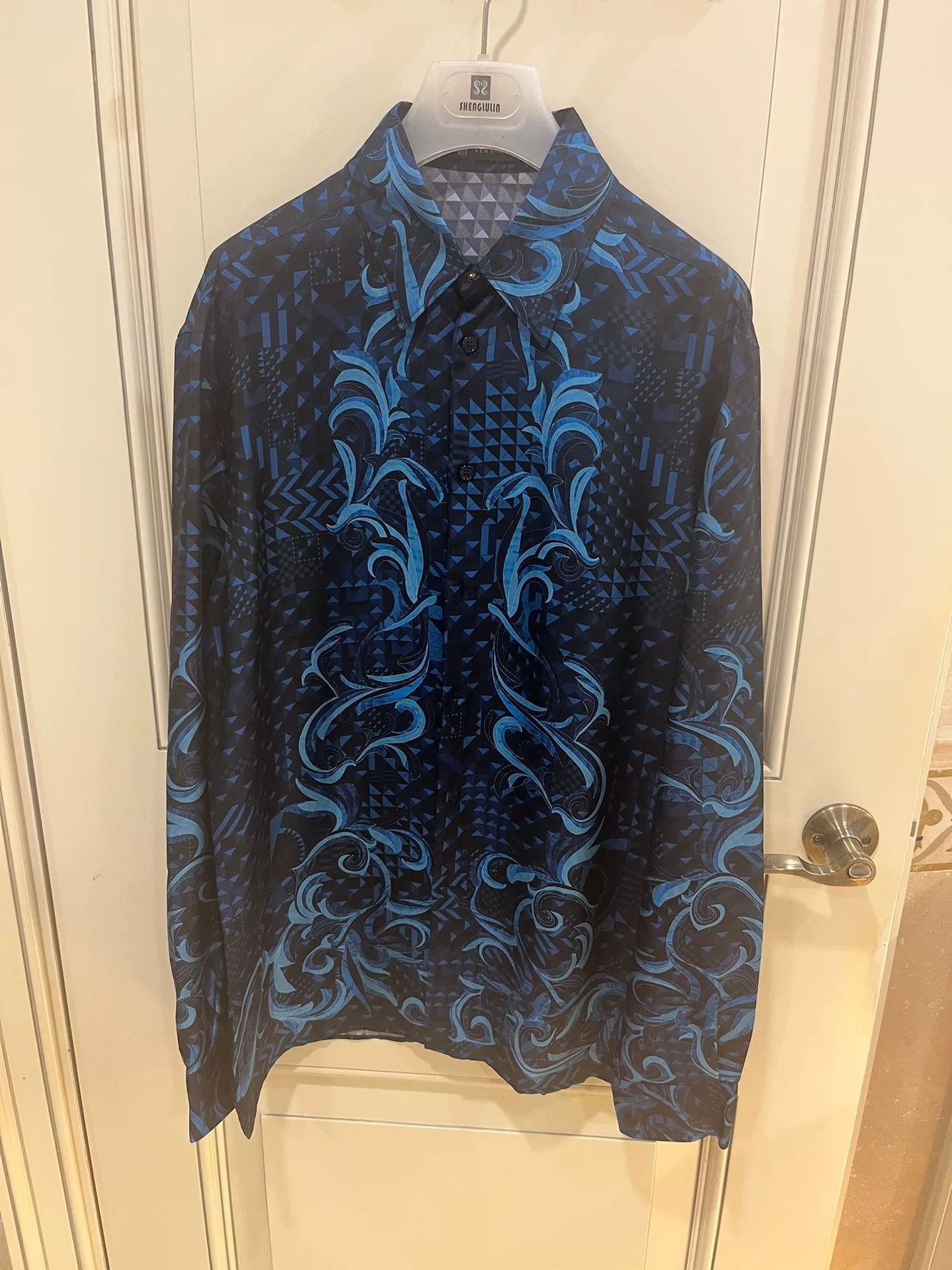 Versace Versace Baroque Print Silk Shirt Size US XXS / EU 40 - 3 Thumbnail