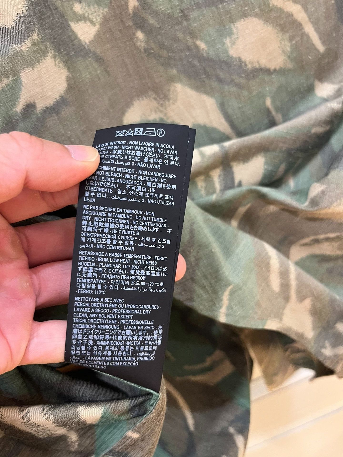 Saint Laurent Paris Saint Laurent Camo Green Short-Sleeve Shirt Size US M / EU 48-50 / 2 - 7 Thumbnail