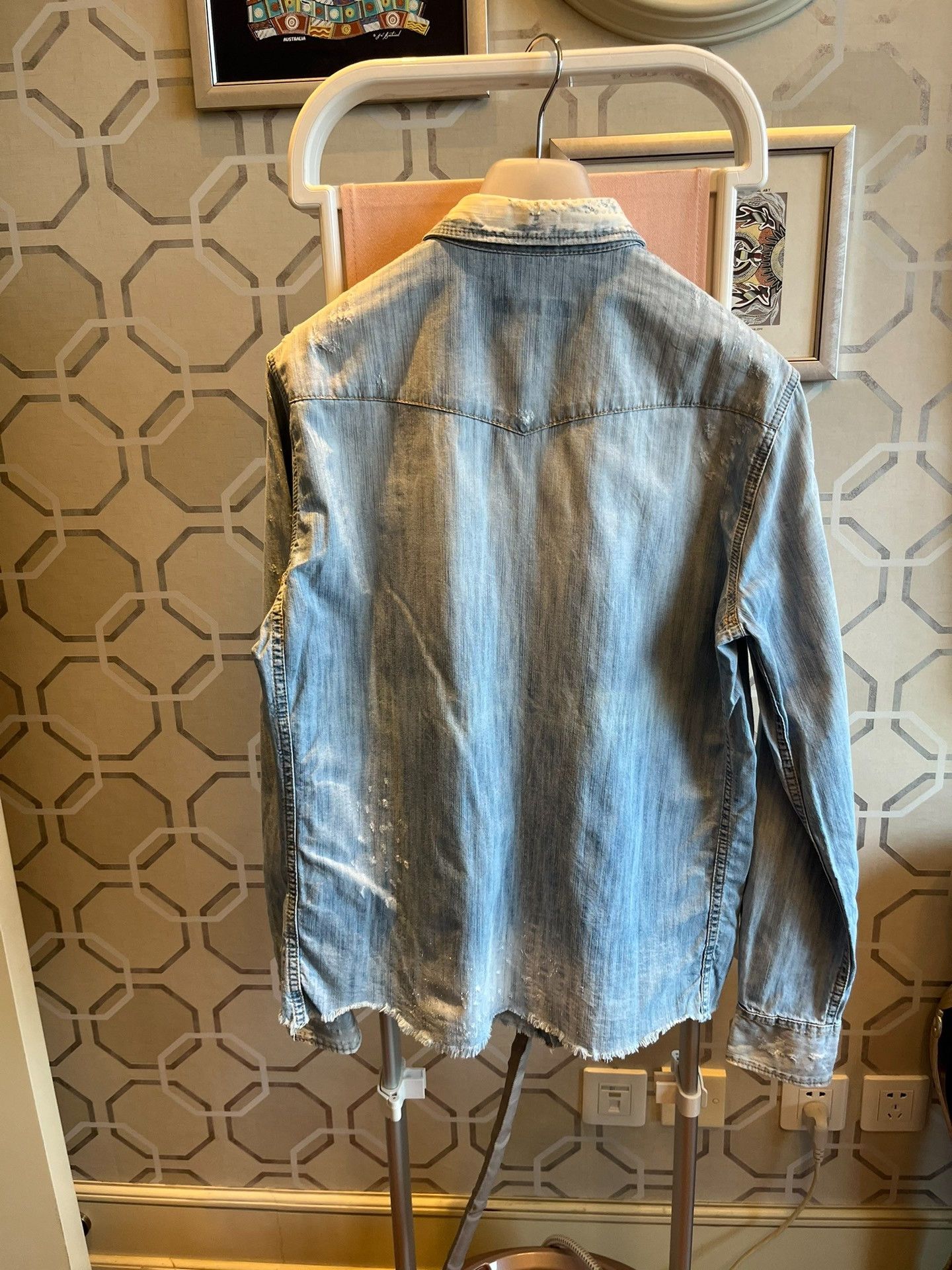 Dsquared2 Dsquared2 D2 Washed Distressed Denim Shirt Size US S / EU 44-46 / 1 - 2 Thumbnail