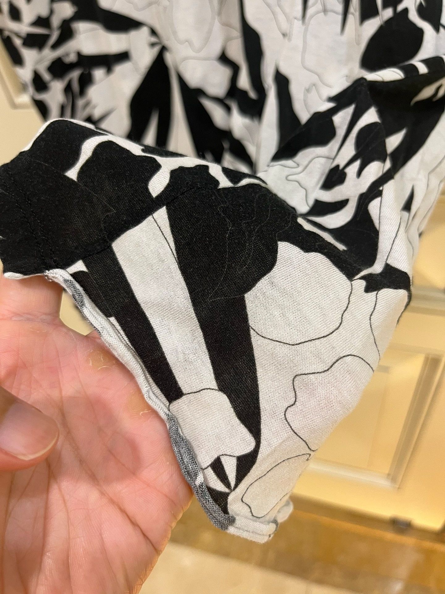 Saint Laurent Paris Saint Laurent Tropical Print T-Shirt Size US M / EU 48-50 / 2 - 4 Thumbnail
