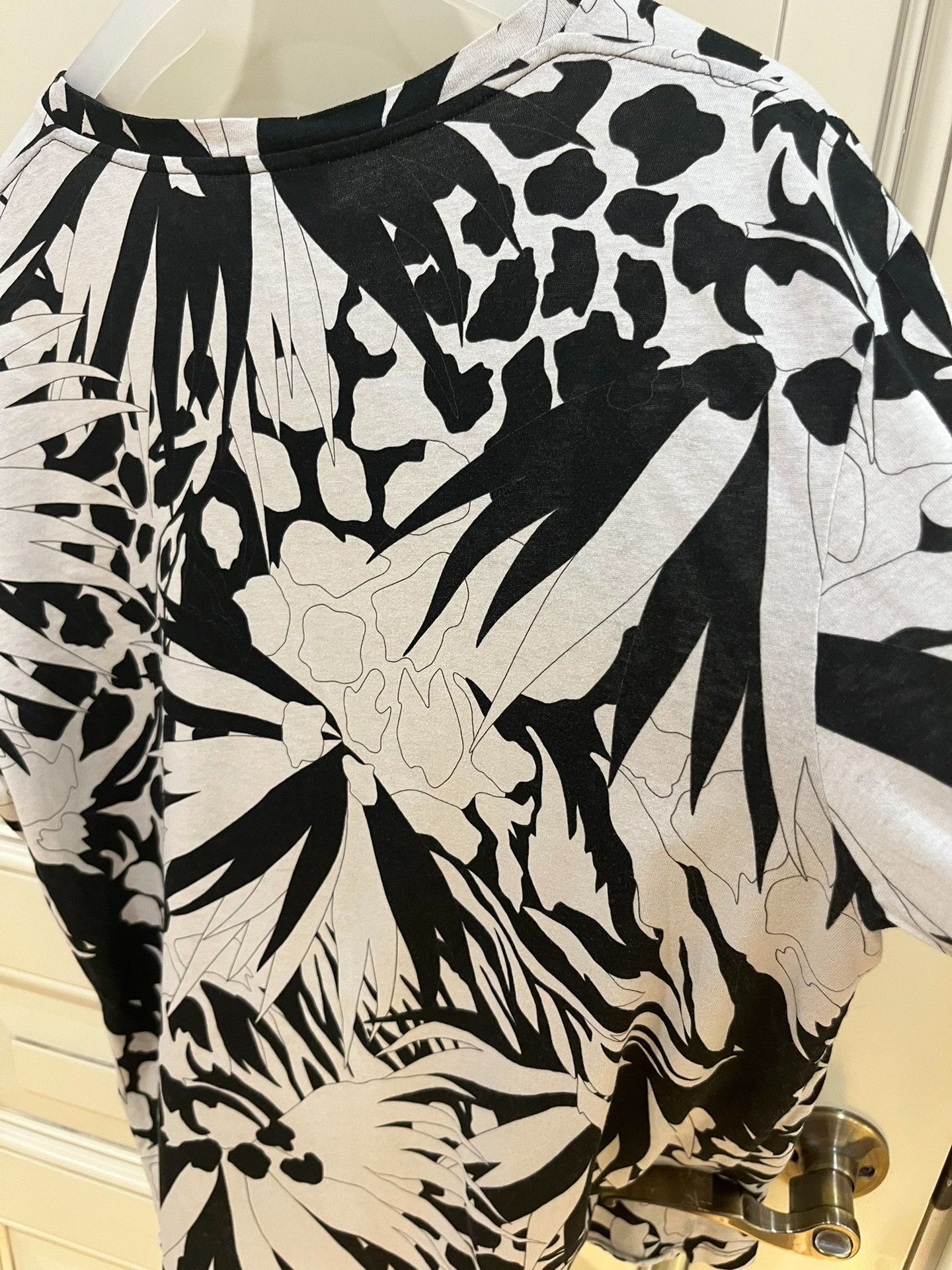 Saint Laurent Paris Saint Laurent Tropical Print T-Shirt Size US M / EU 48-50 / 2 - 8 Thumbnail