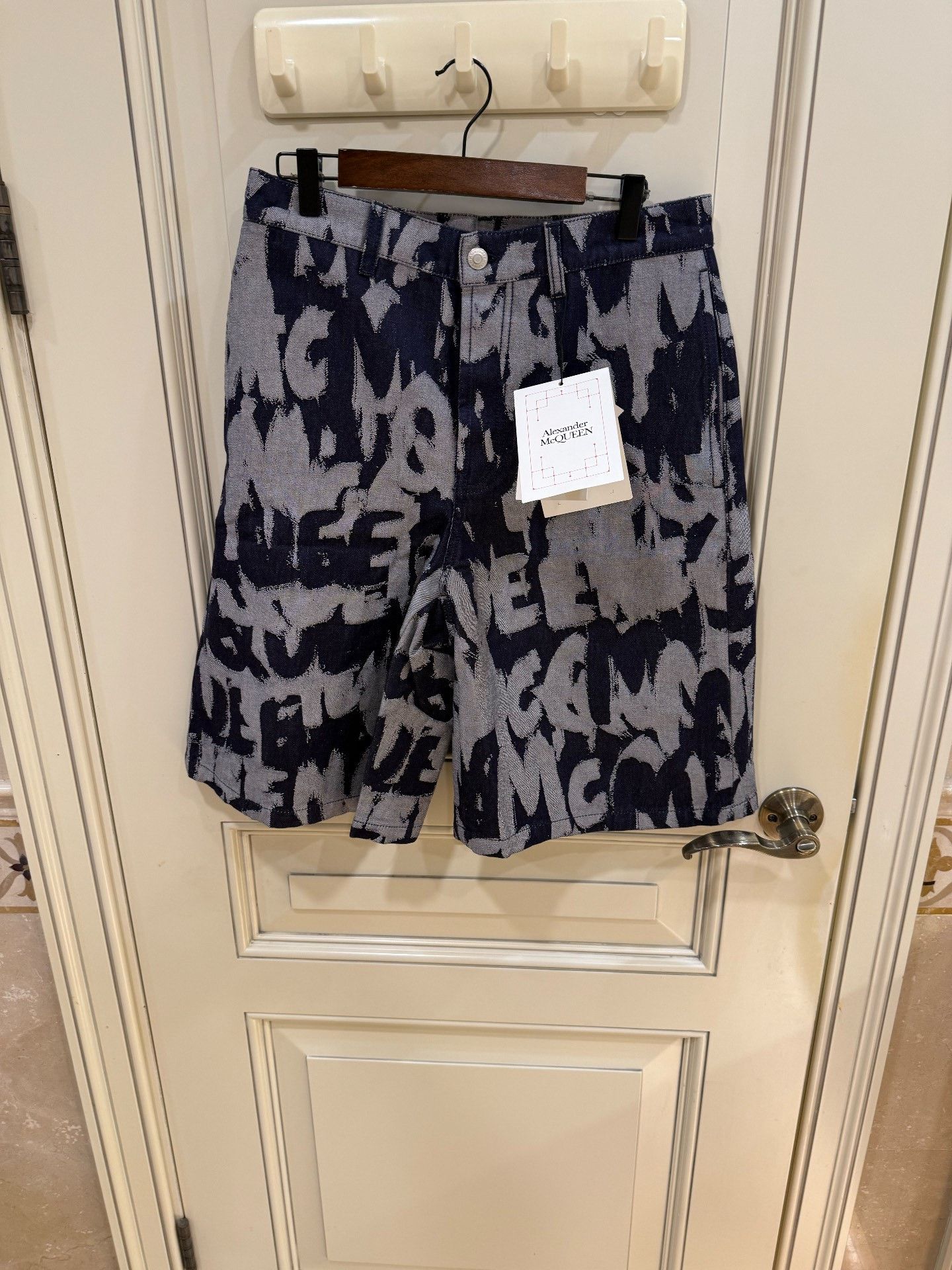 Alexander McQueen Alexander McQueen Denim Graffiti Shirt & Shorts Size US M / EU 48-50 / 2 - 6 Thumbnail