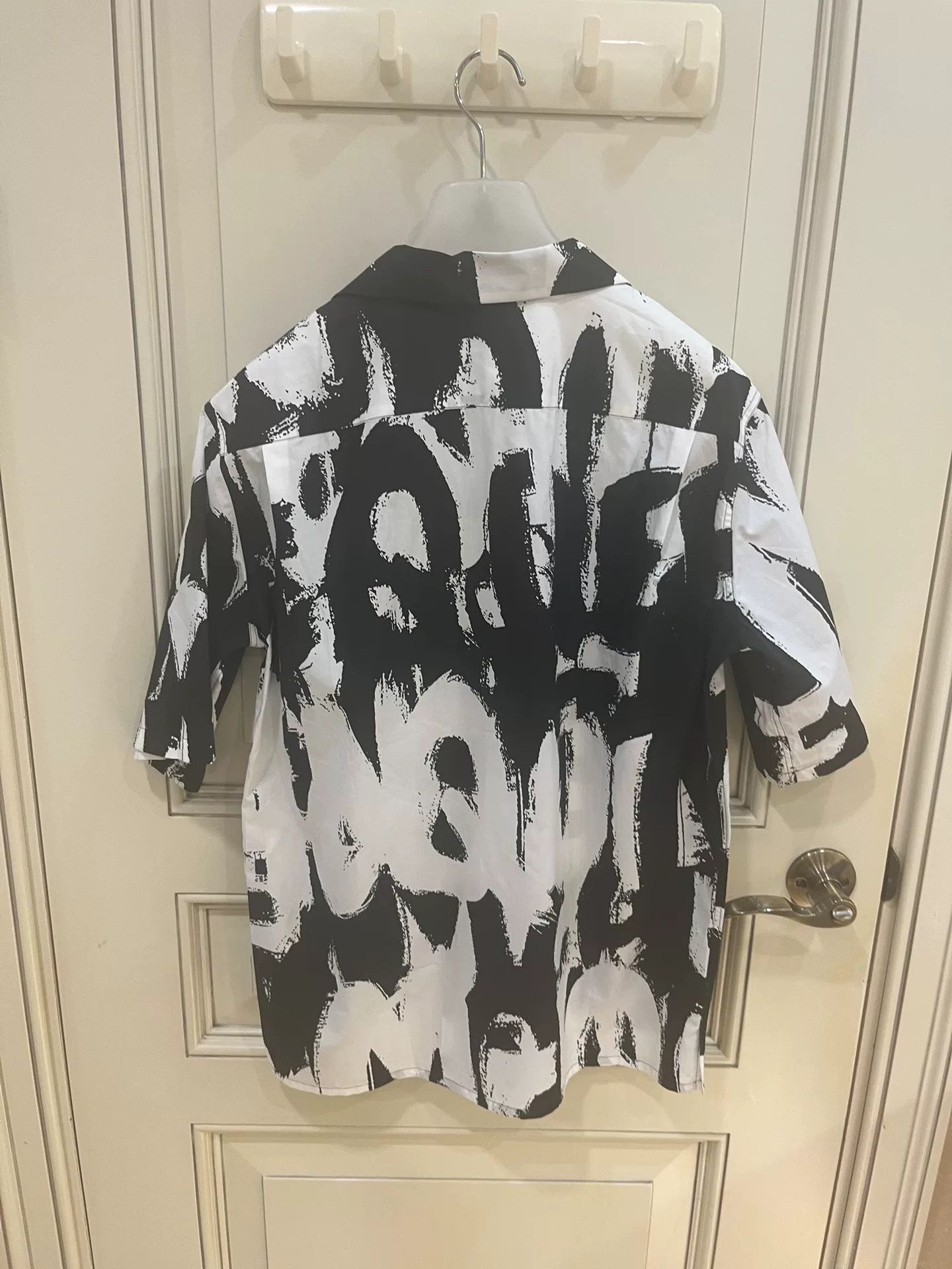 Alexander McQueen Alexander McQueen Graffiti Short Sleeve Shirt Size US XXS / EU 40 - 8 Thumbnail