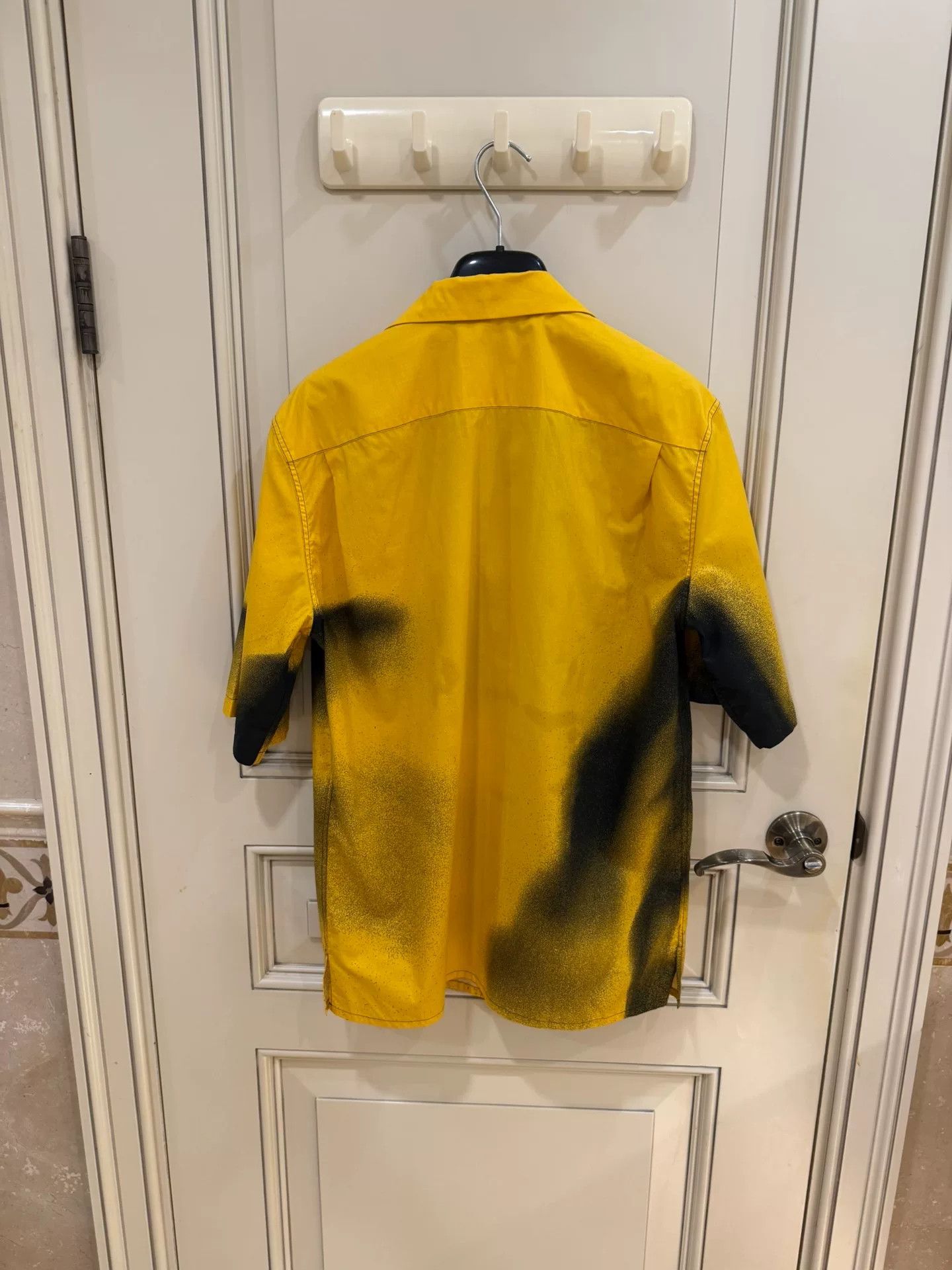 Alexander McQueen Alexander McQueen Graffiti Spray-Paint Shirt Size US M / EU 48-50 / 2 - 6 Thumbnail
