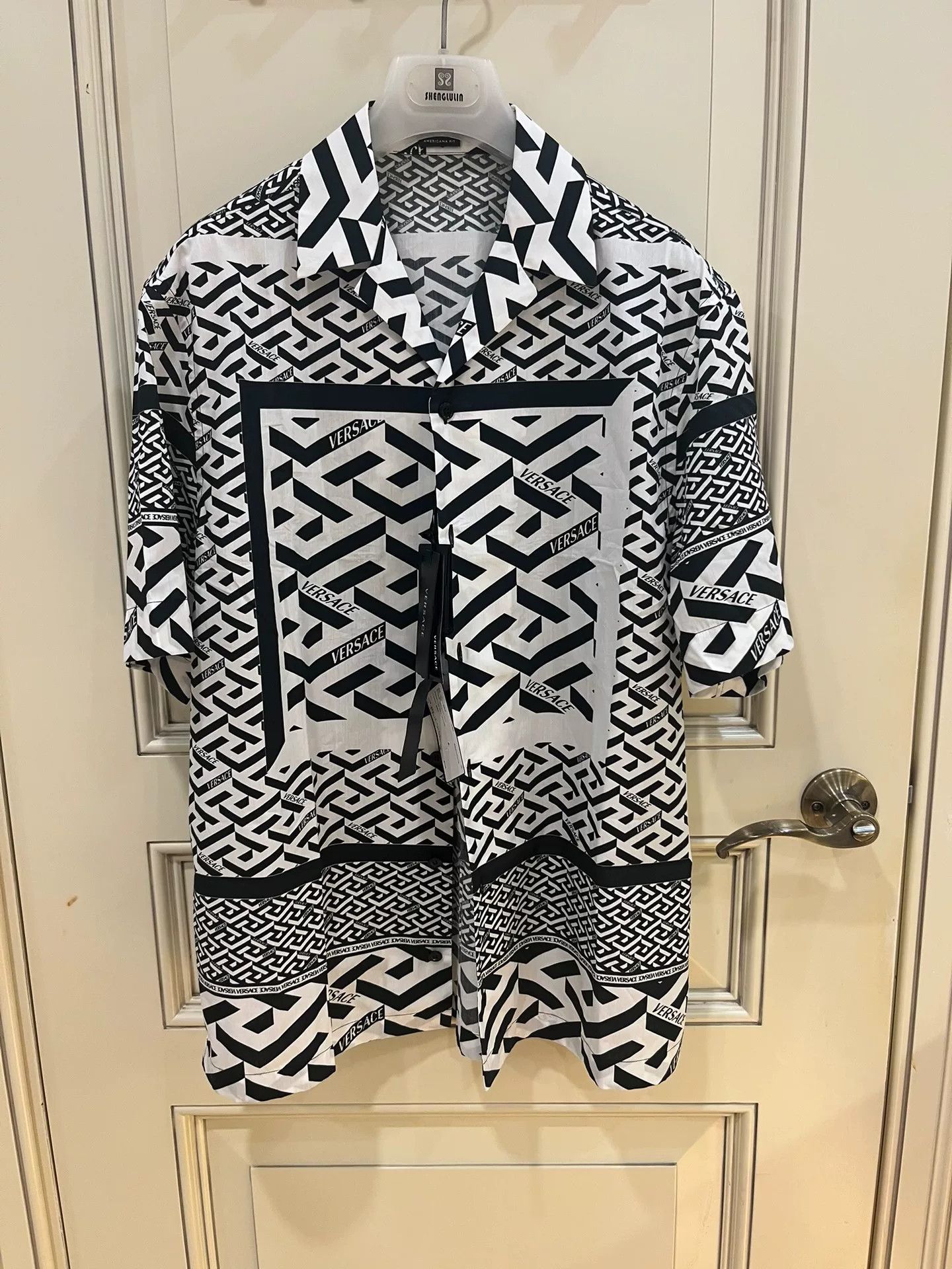 Versace Versace Greca Print Classic Shirt Size US S / EU 44-46 / 1 - 2 Thumbnail