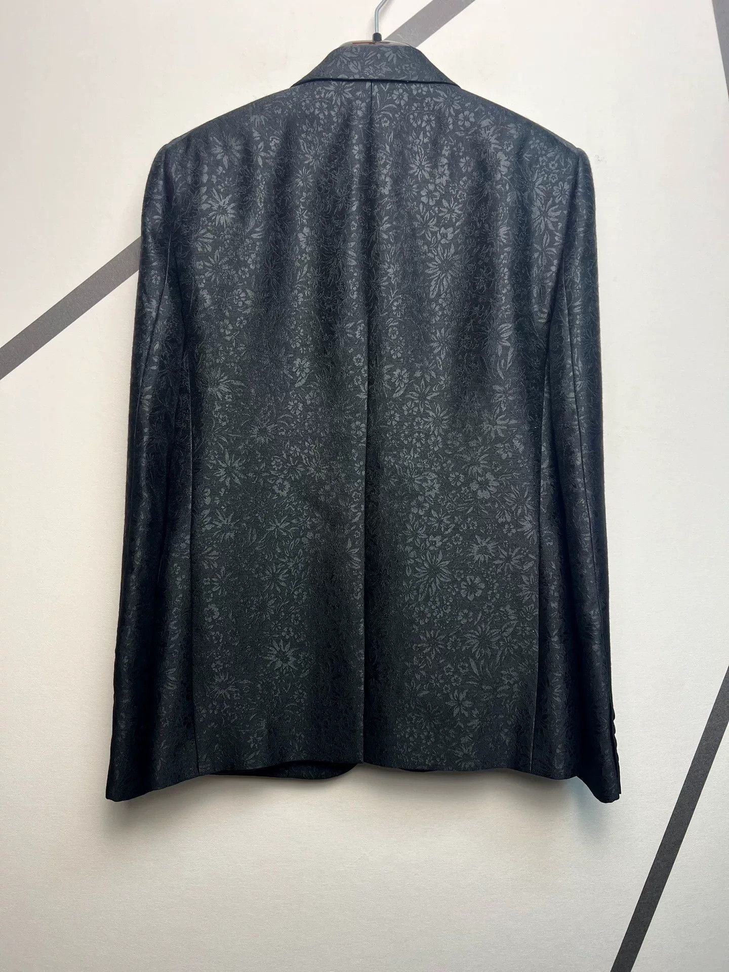 Saint Laurent Paris Saint Laurent 20SS Runway Black Silk Blazer Size US S / EU 44-46 / 1 - 2 Thumbnail