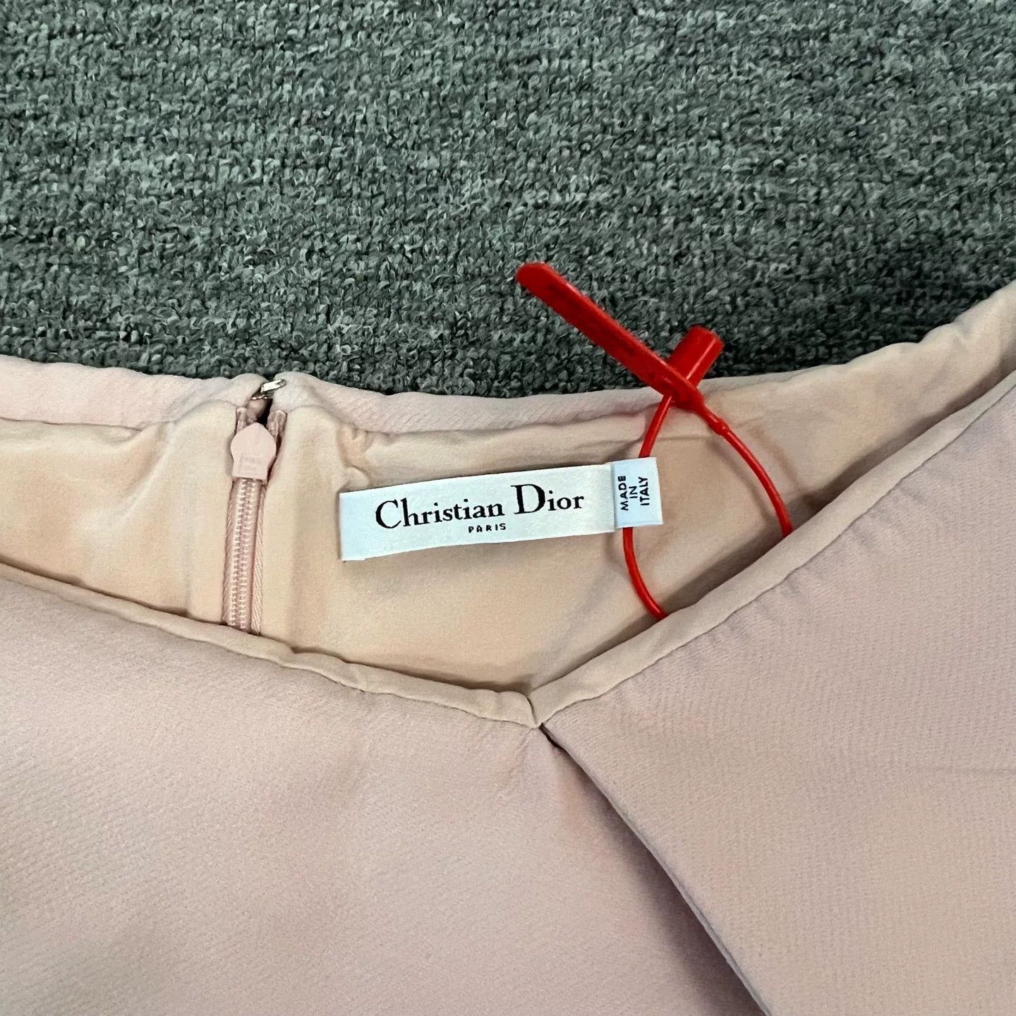 Dior Dior Pink Off-Shoulder Silk Wool Dress Size XS / US 0-2 / IT 36-38 - 3 Thumbnail