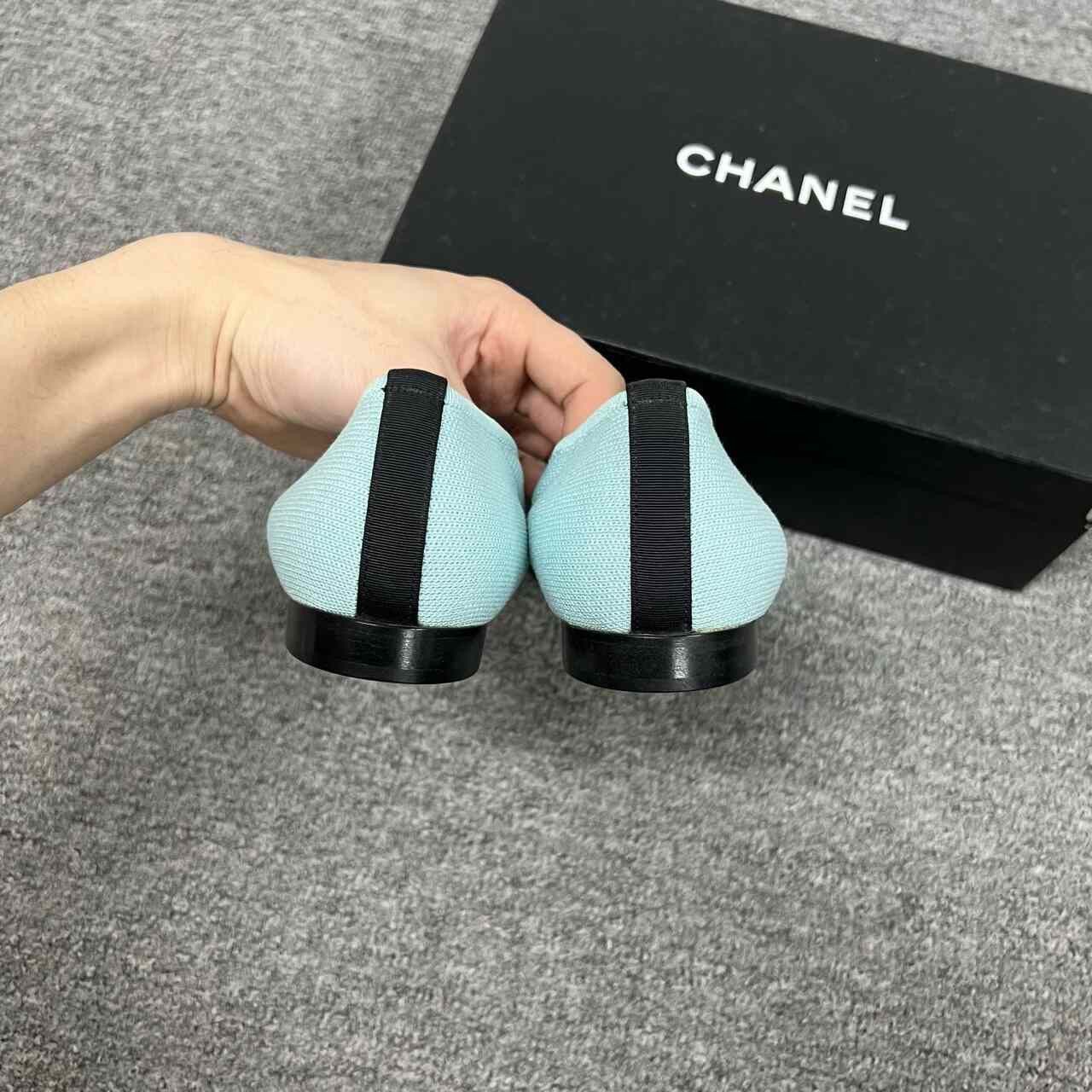 Chanel Chanel Two-Tone Blue Black Knit Ballet Flats Size US 7 / IT 37 - 6 Thumbnail