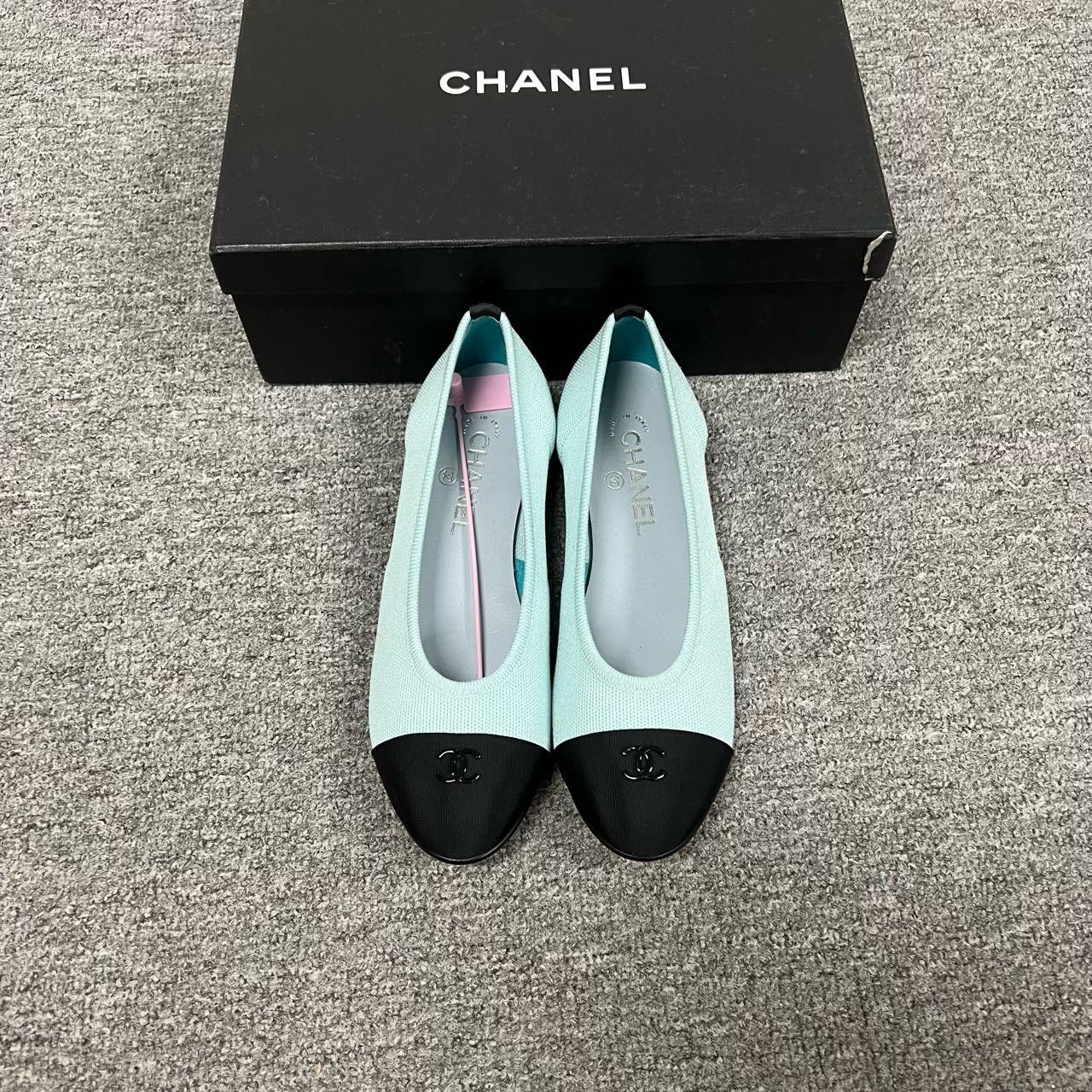Chanel Chanel Two-Tone Blue Black Knit Ballet Flats Size US 7 / IT 37 - 3 Thumbnail