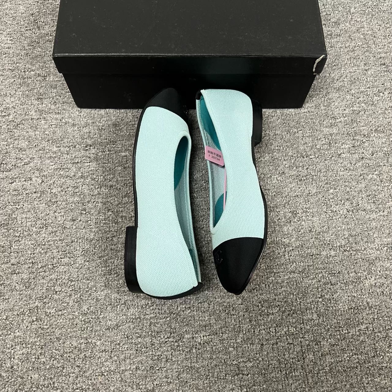 Chanel Chanel Two-Tone Blue Black Knit Ballet Flats Size US 7 / IT 37 - 4 Thumbnail