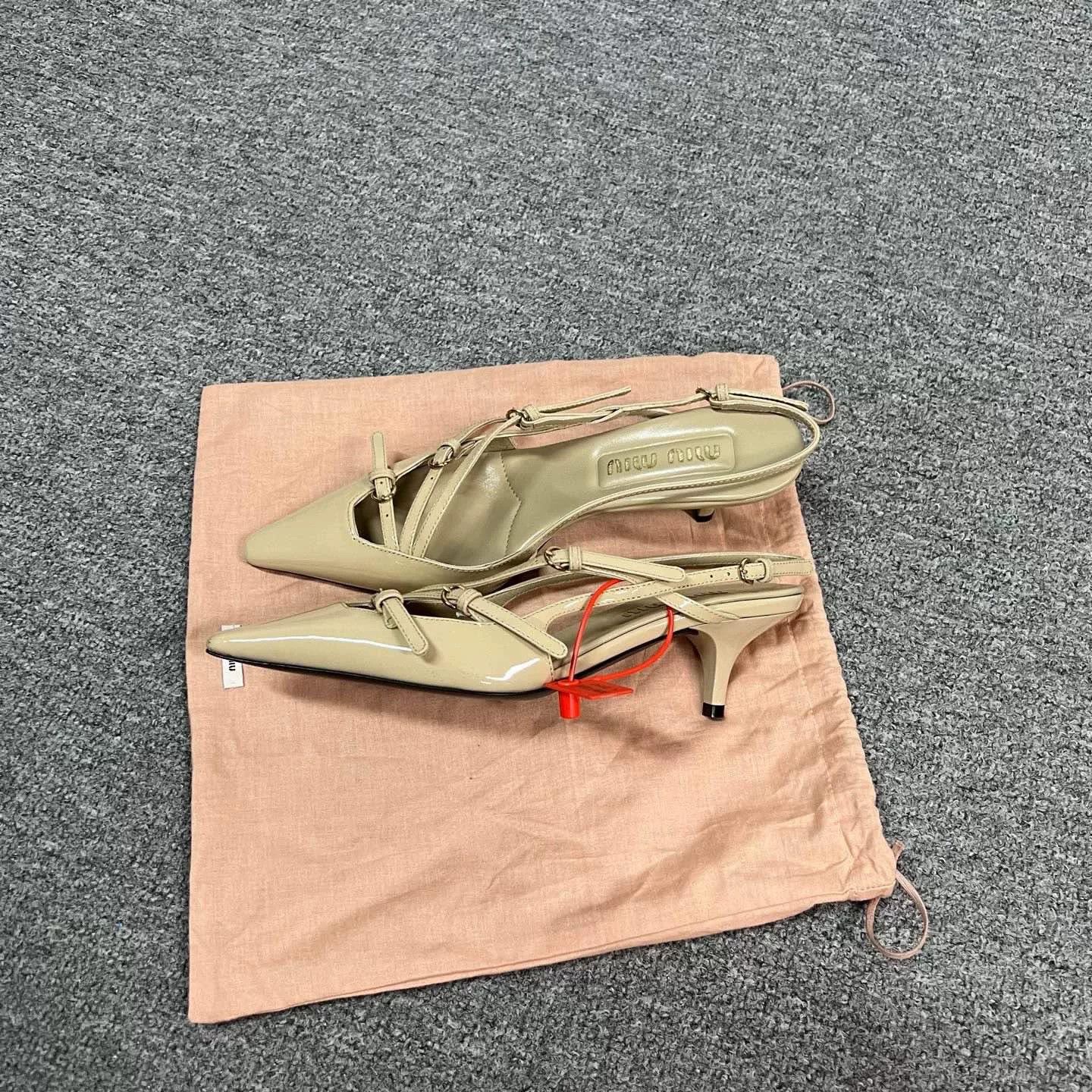 Miu Miu Miu Miu 23SS Pointed Toe Kitten Heels Size US 4.5 / IT 34.5 - 2 Thumbnail