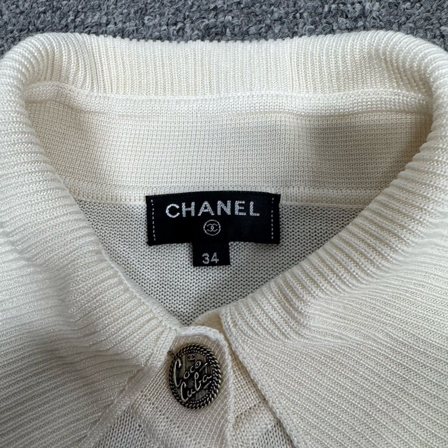 Chanel Chanel CC Logo Button Short Sleeve Knit Polo Size XXS / US 00 / IT 34 - 4 Thumbnail