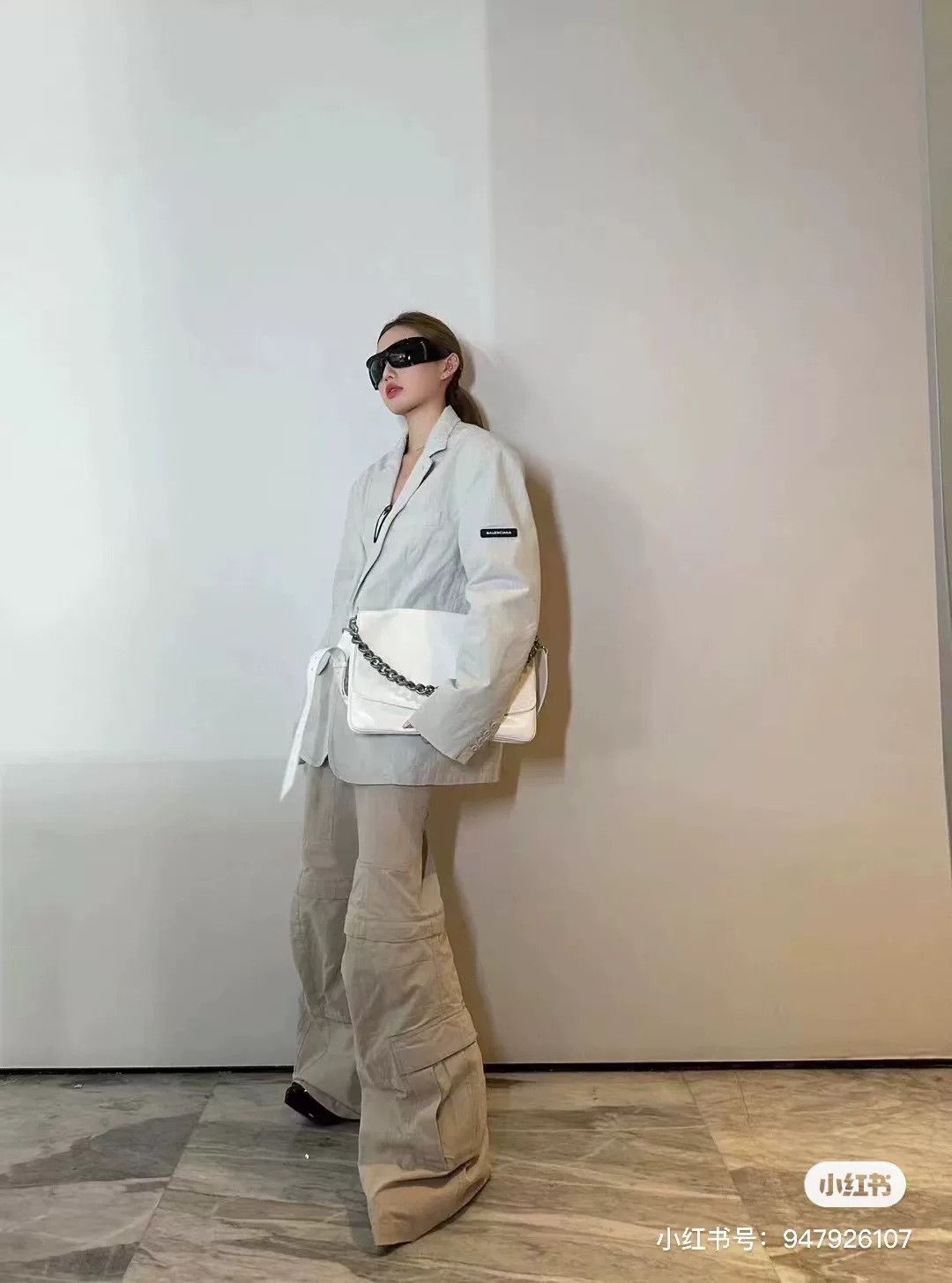 Balenciaga Balenciaga 2023 Minimal Distressed Cargo Pants Size US 26 / EU 42 - 8 Thumbnail