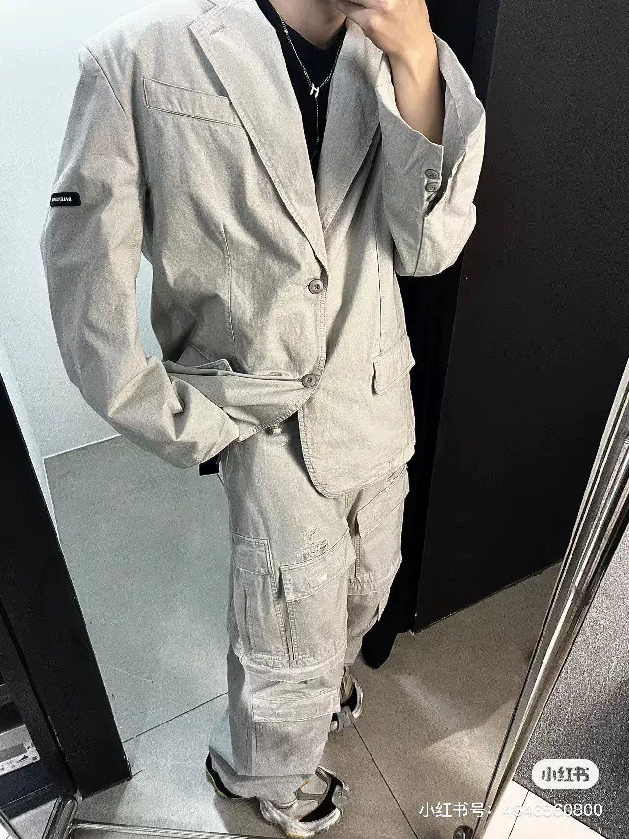 Balenciaga Balenciaga 2023 Minimal Distressed Cargo Pants Size US 26 / EU 42 - 9 Thumbnail