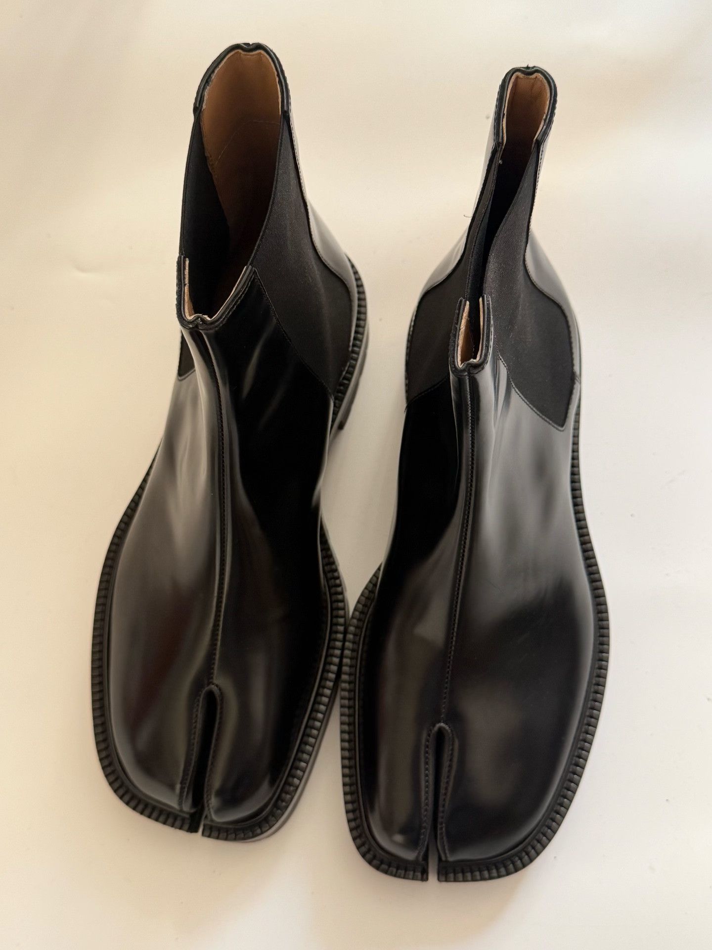 Maison Margiela Maison Margiela Tabi Heeled Martin Boots Size US 11 / IT 41 - 2 Thumbnail