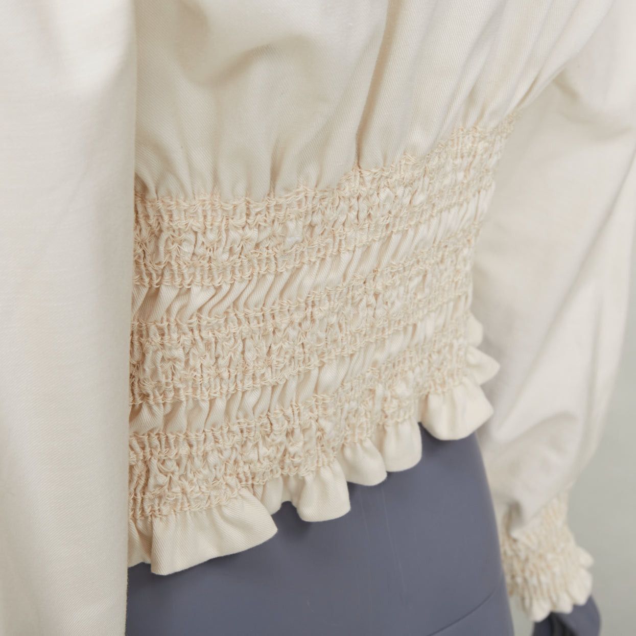 Hermes HERMES 2010 Crude Cell ivory heavy cotton smocked waist cropped overshirt jacket FR38 M Size M / US 6-8 / IT 42-44 - 8 Thumbnail