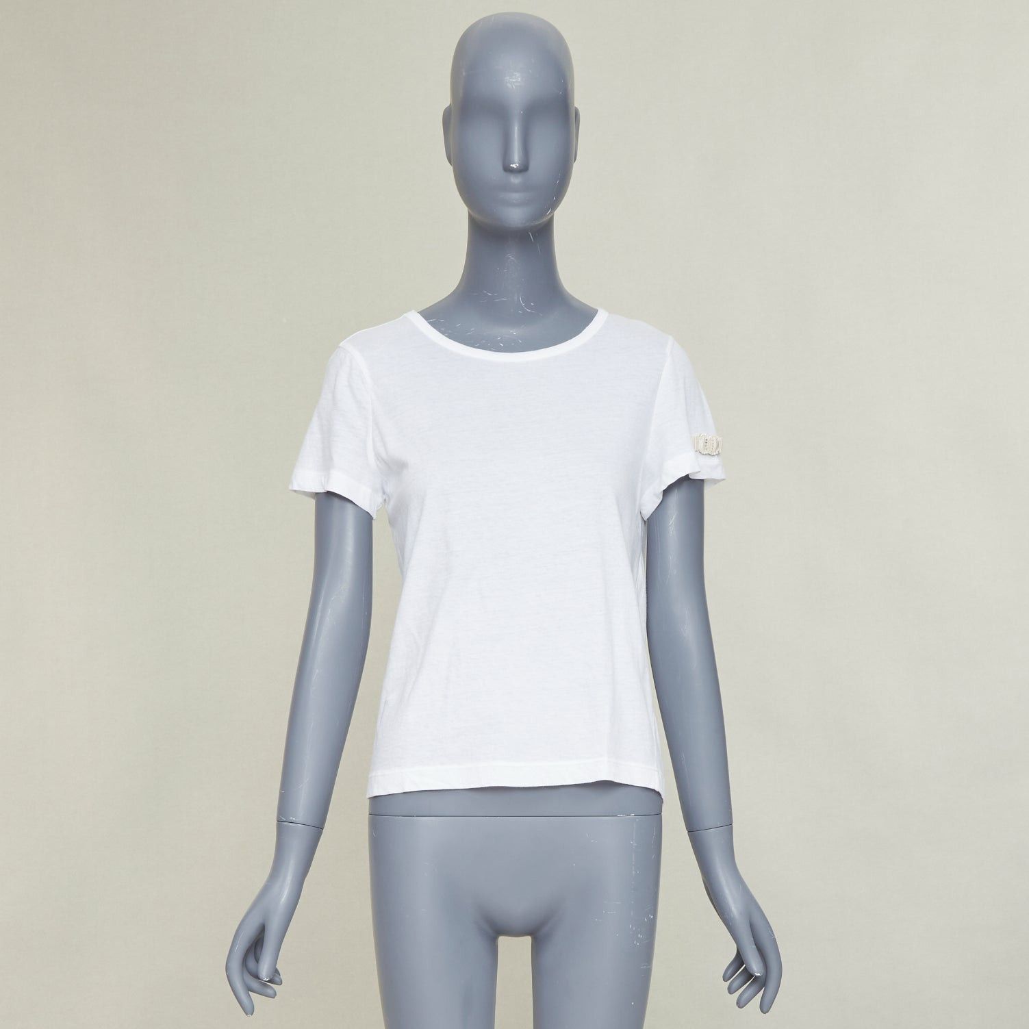 Chanel CHANEL 09P white cotton faux pearl ribbon CC logo short sleeve tshirt FR42 XL Size L / US 10 / IT 46 - 9 Thumbnail