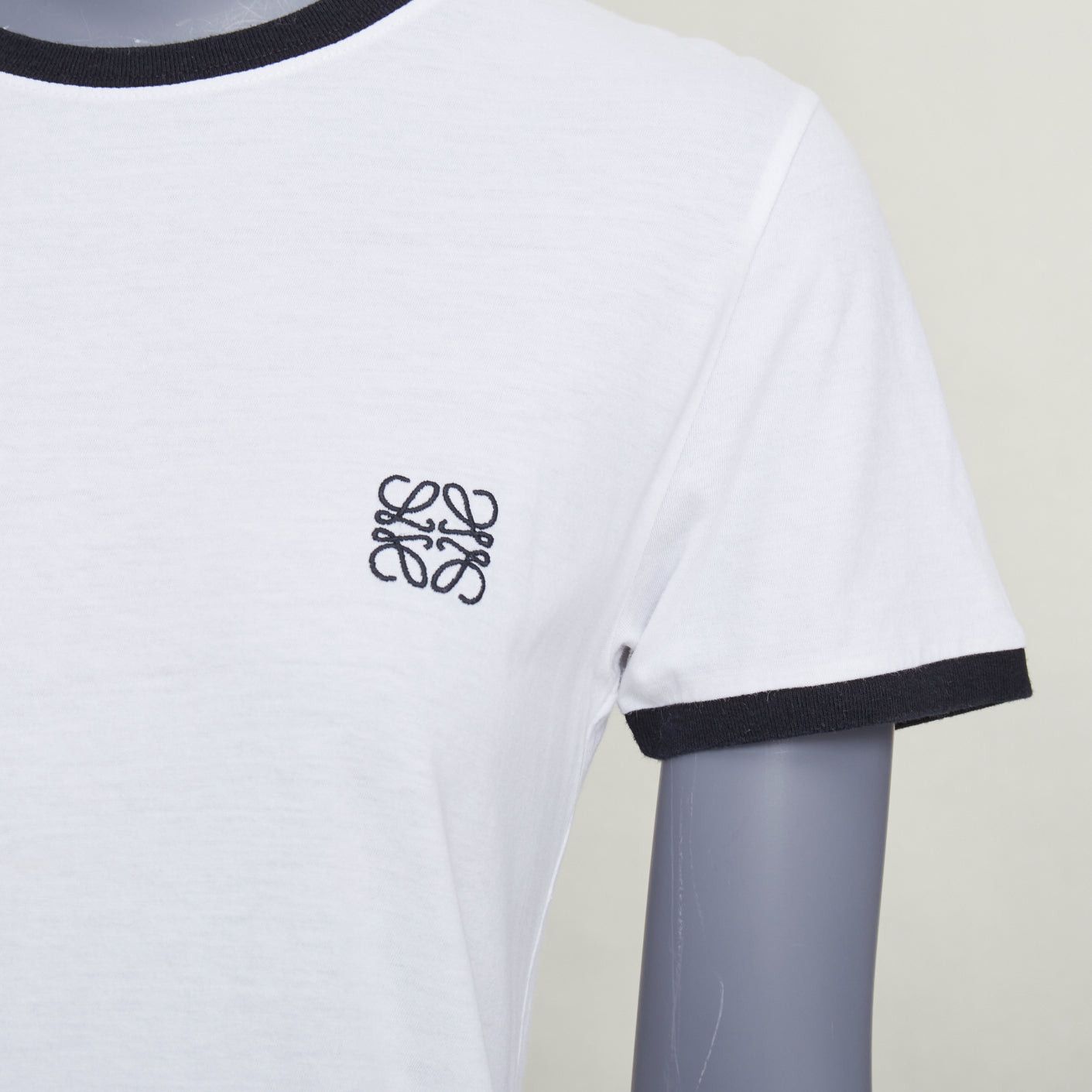Loewe LOEWE 2024 white black Anagram embroidered slim-fit ringer tshirt S Size S / US 4 / IT 40 - 2 Thumbnail
