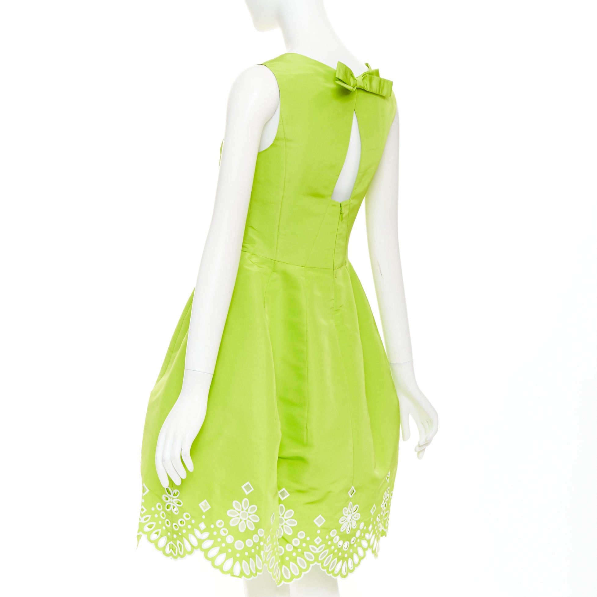 Oscar De La Renta OSCAR DE LA RENTA S15 light green silk organza scalloped eyelet fir flared dress US6 M Size M / US 6-8 / IT 42-44 - 6 Thumbnail