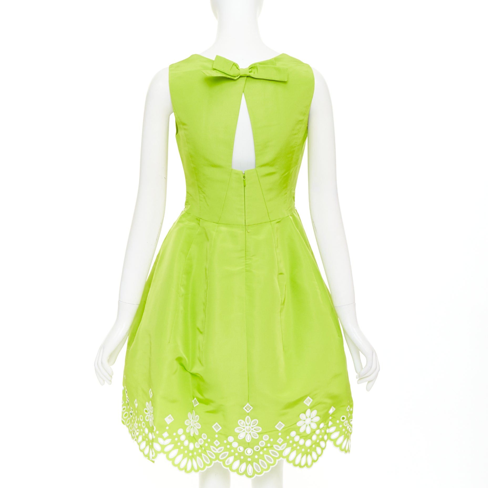 Oscar De La Renta OSCAR DE LA RENTA S15 light green silk organza scalloped eyelet fir flared dress US6 M Size M / US 6-8 / IT 42-44 - 5 Thumbnail