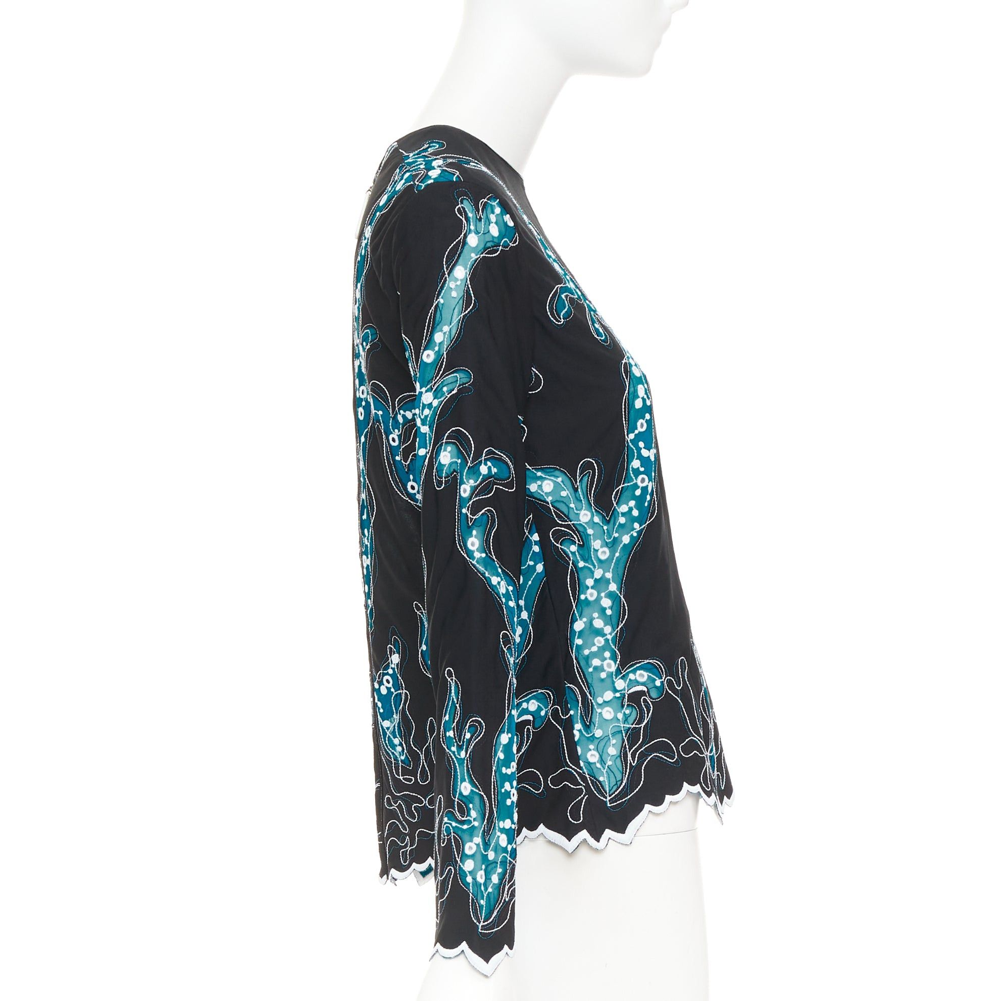 Louis Vuitton LOUIS VUITTON 2015 Runway black blue embroidered anglais scallop hem top FR38 M Size M / US 6-8 / IT 42-44 - 4 Thumbnail