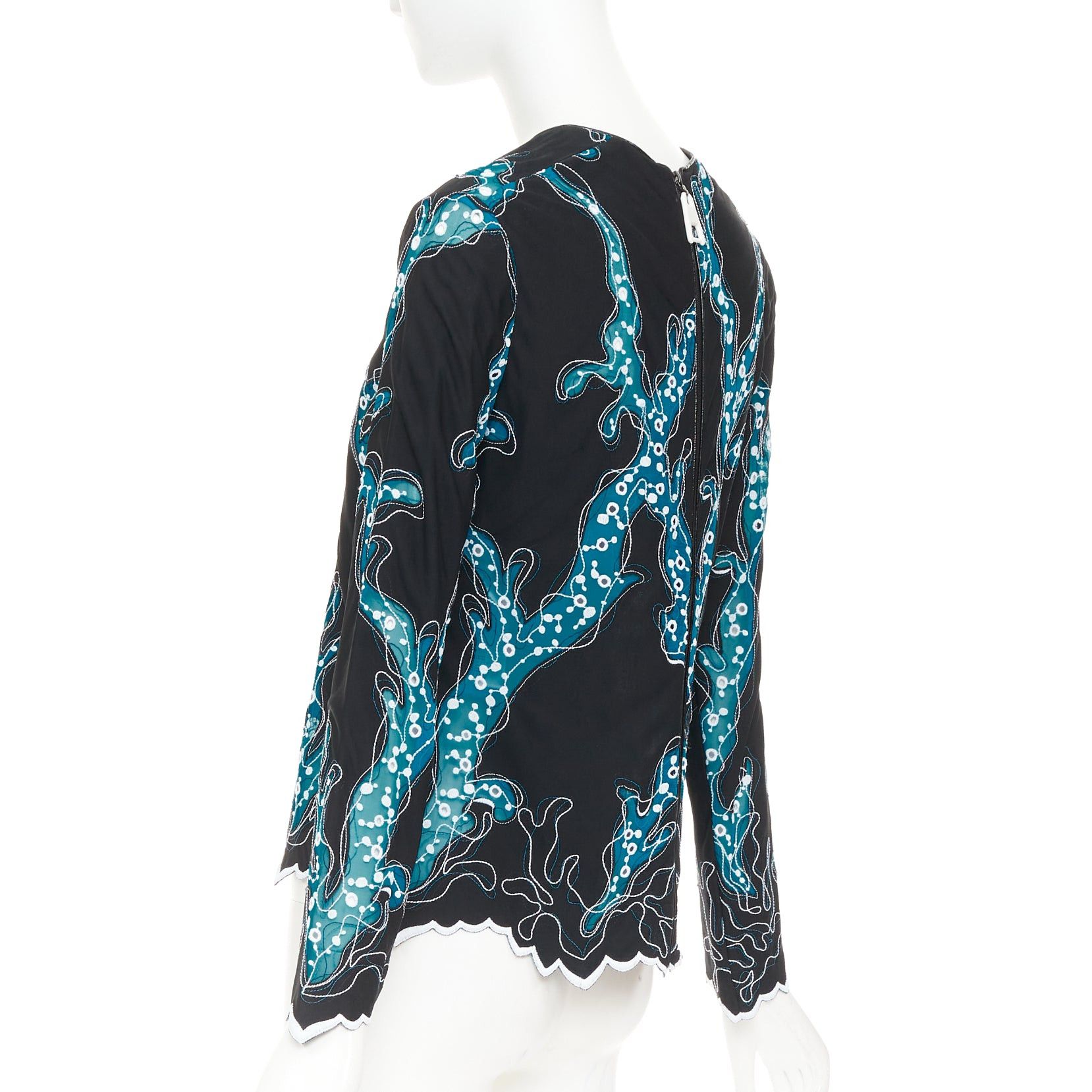 Louis Vuitton LOUIS VUITTON 2015 Runway black blue embroidered anglais scallop hem top FR38 M Size M / US 6-8 / IT 42-44 - 6 Thumbnail