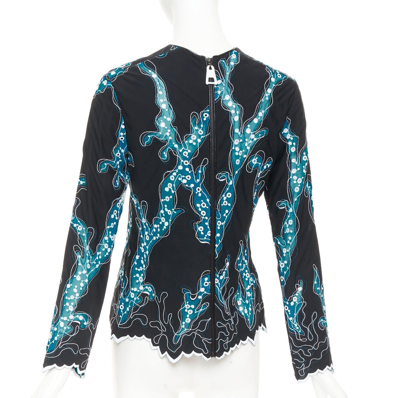 Louis Vuitton LOUIS VUITTON 2015 Runway black blue embroidered anglais scallop hem top FR38 M Size M / US 6-8 / IT 42-44 - 5 Thumbnail